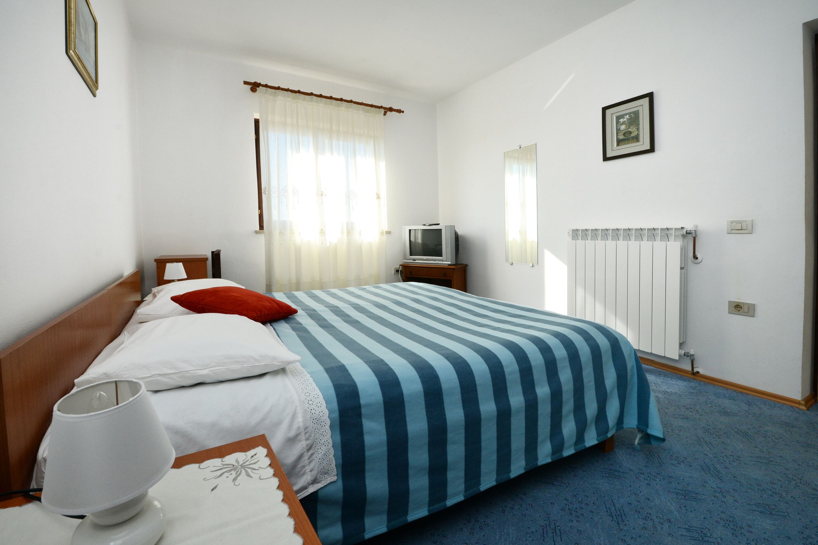 Apartments Albina Valiza 79179-A2