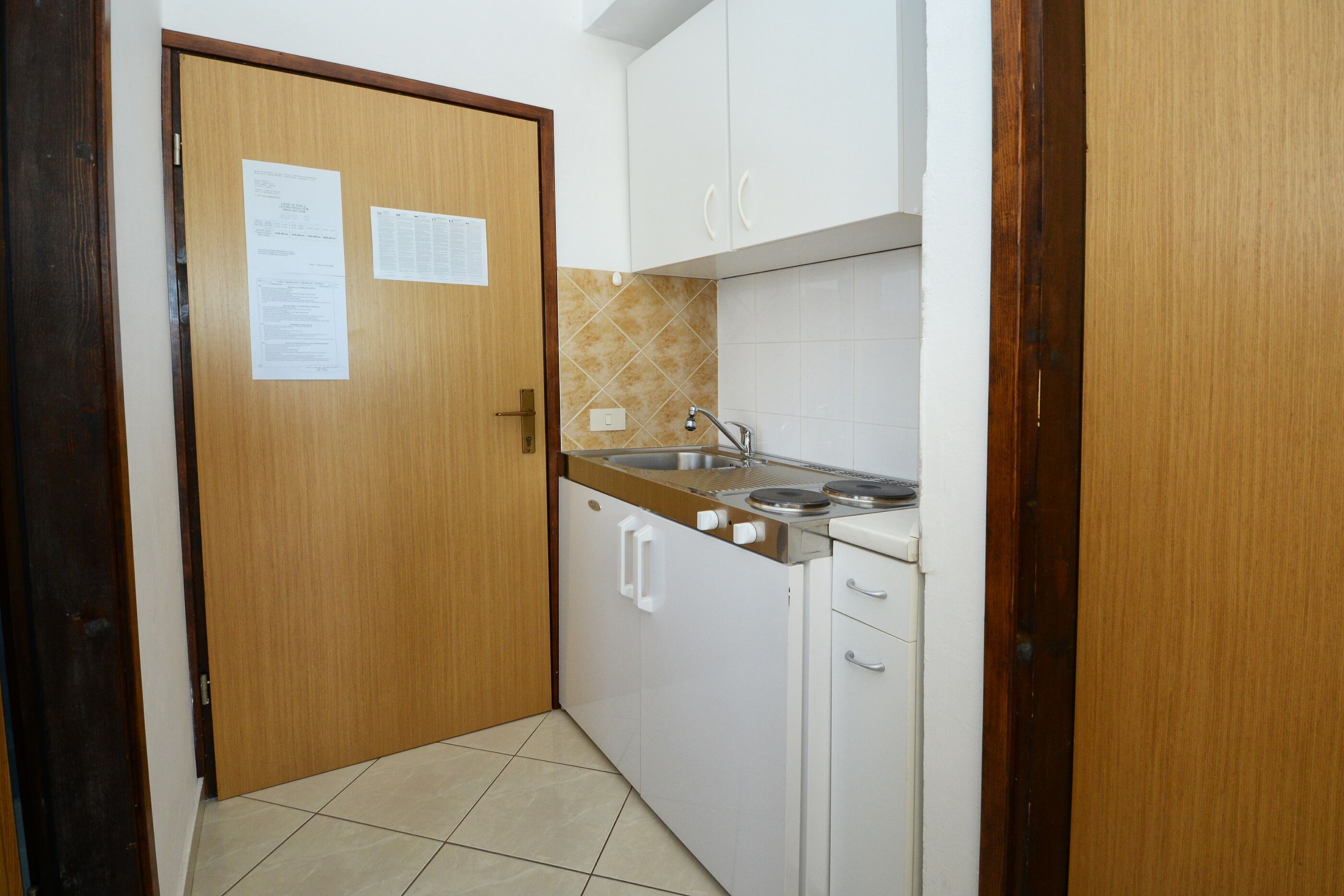 Apartments Albina Valiza 79179-A2