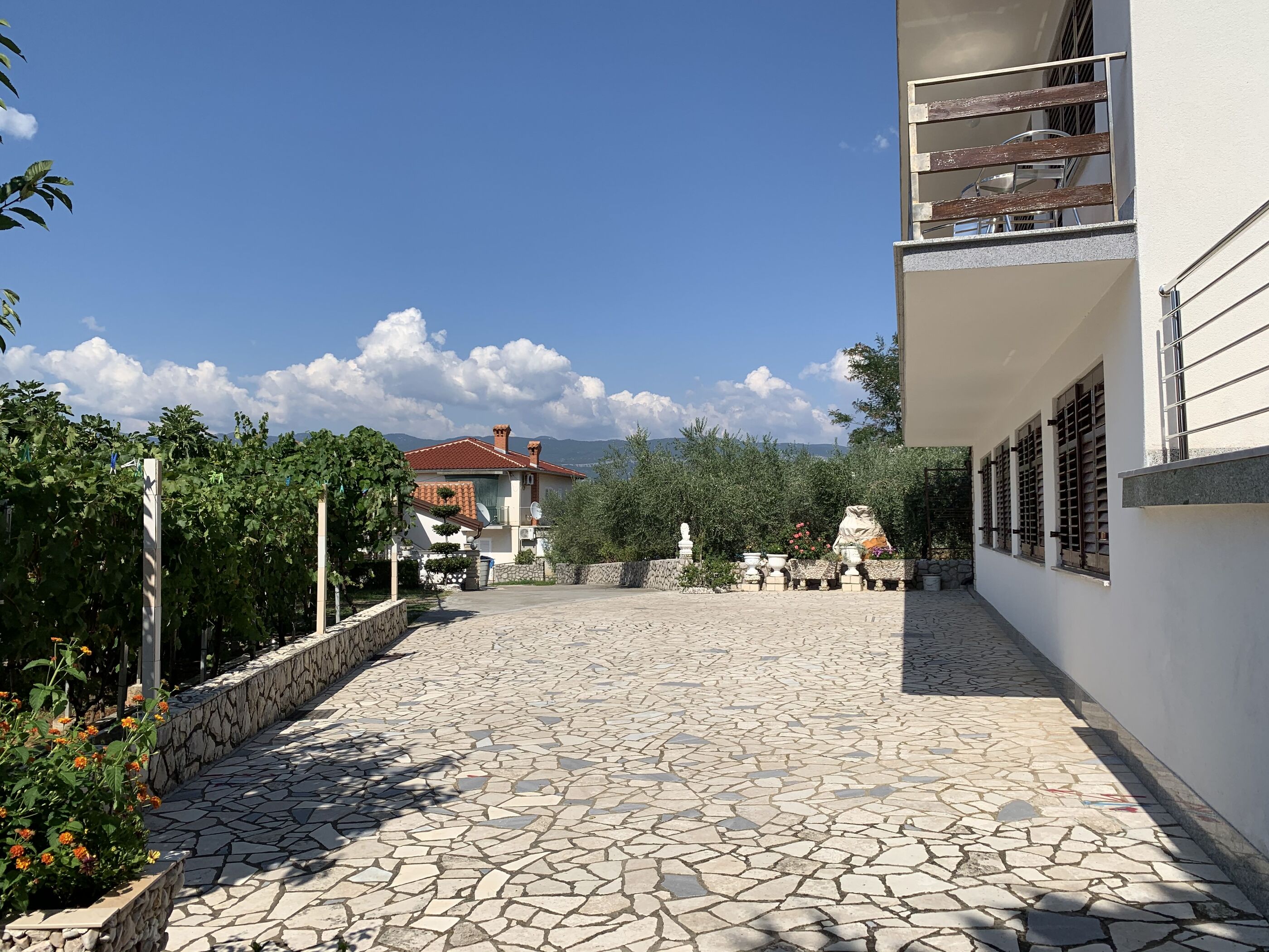 Apartments Volarić 63776-A2