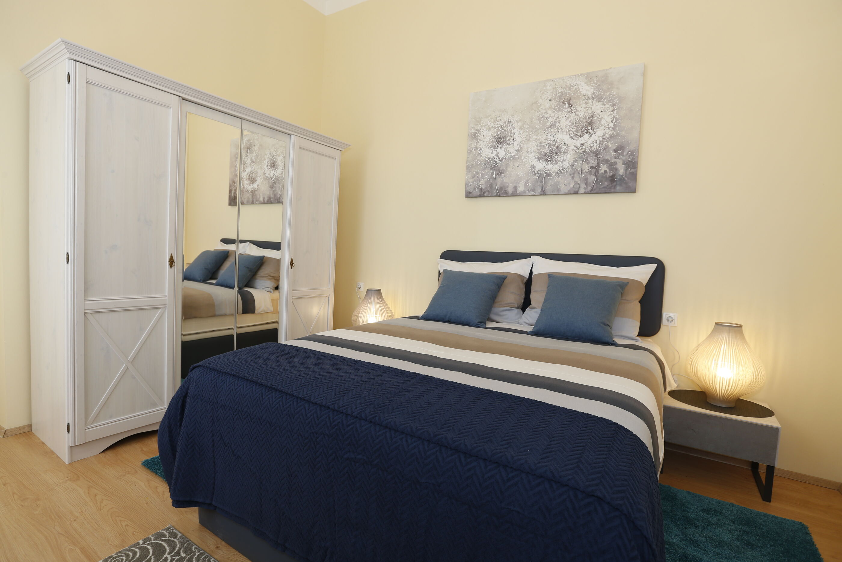 Apartment and Rooms Bed and Breakfast Three Angels 79446-A1