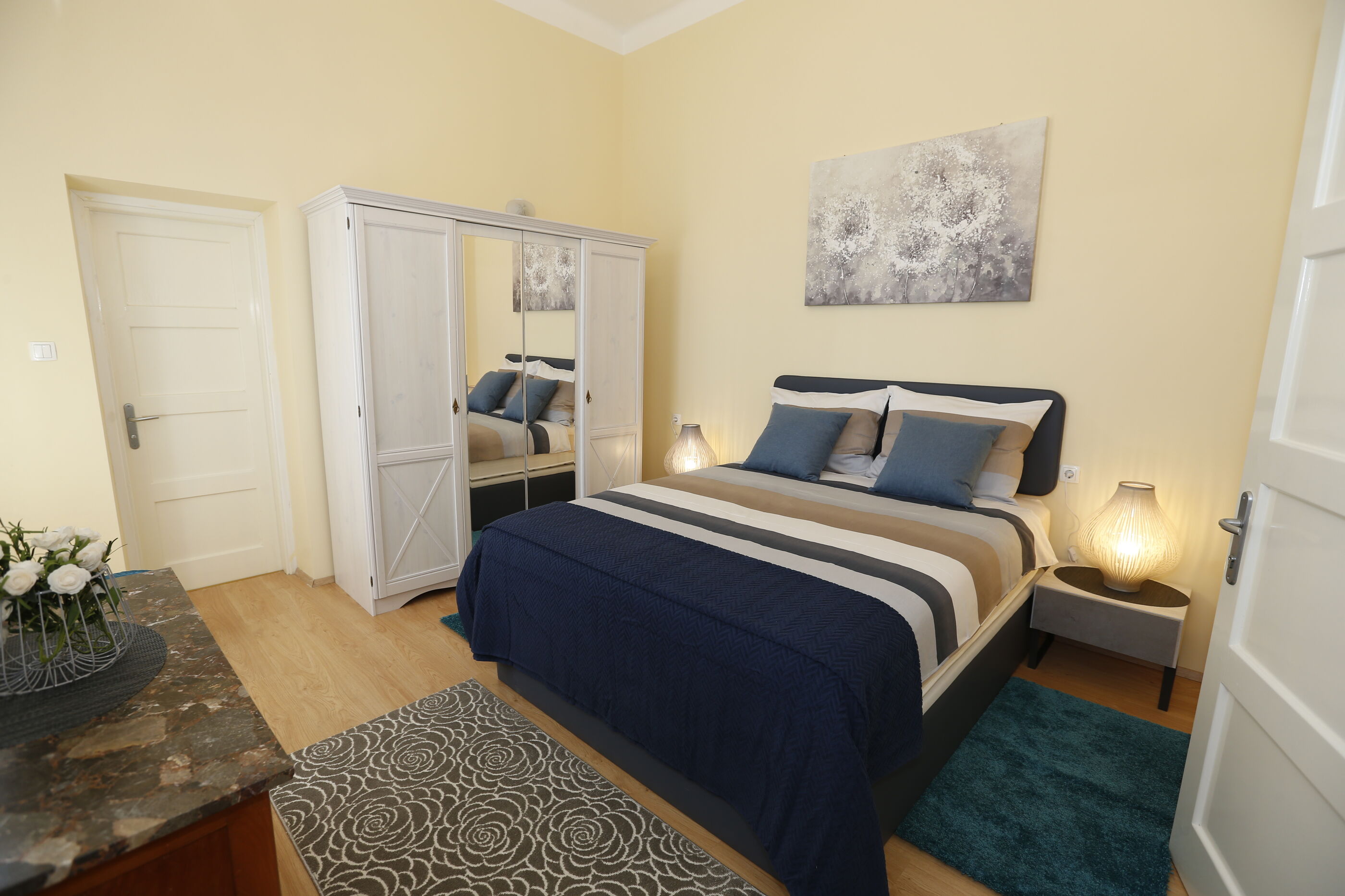 Apartment and Rooms Bed and Breakfast Three Angels 79446-A1