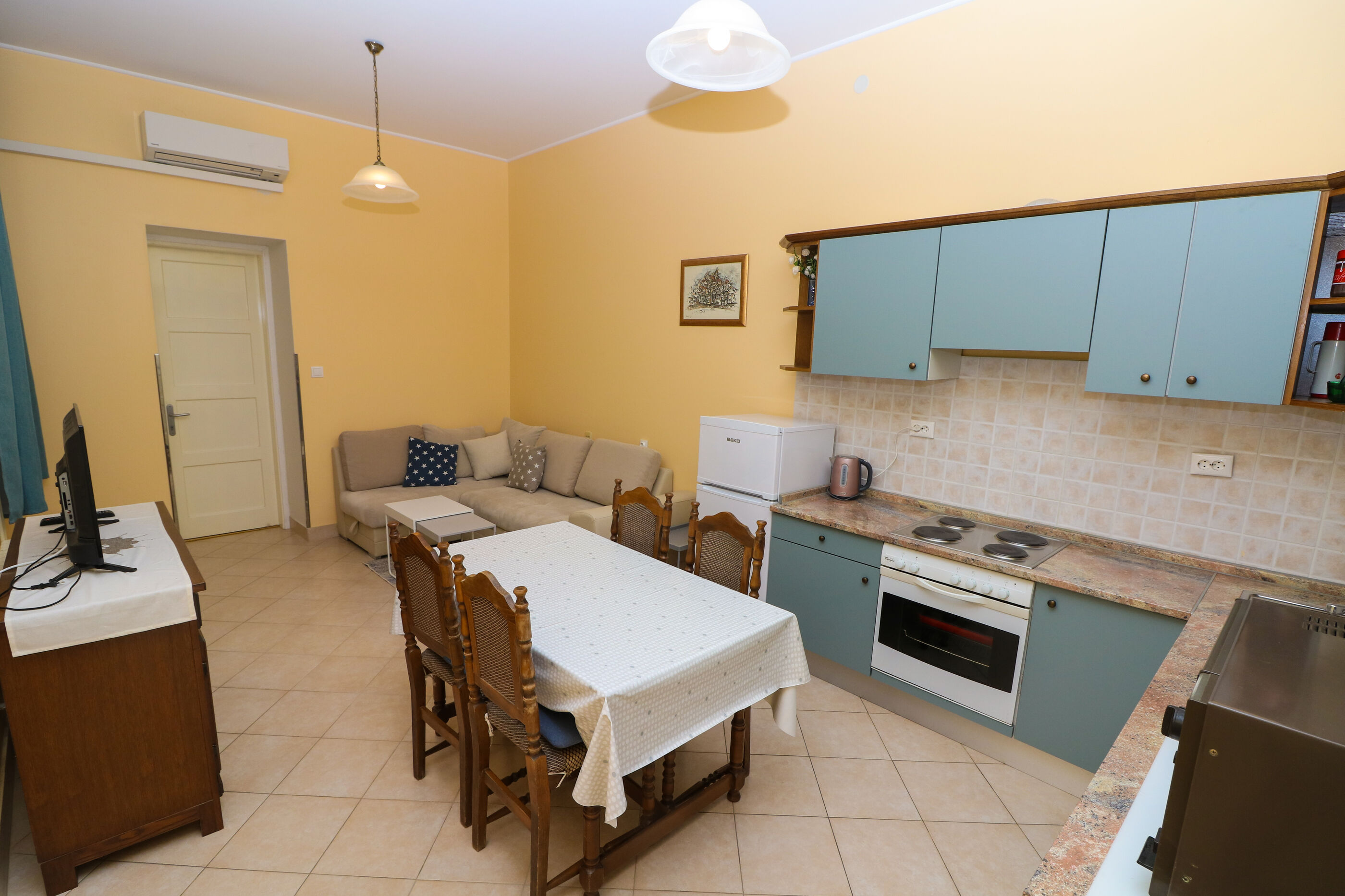 Apartment and Rooms Bed and Breakfast Three Angels 79446-A1
