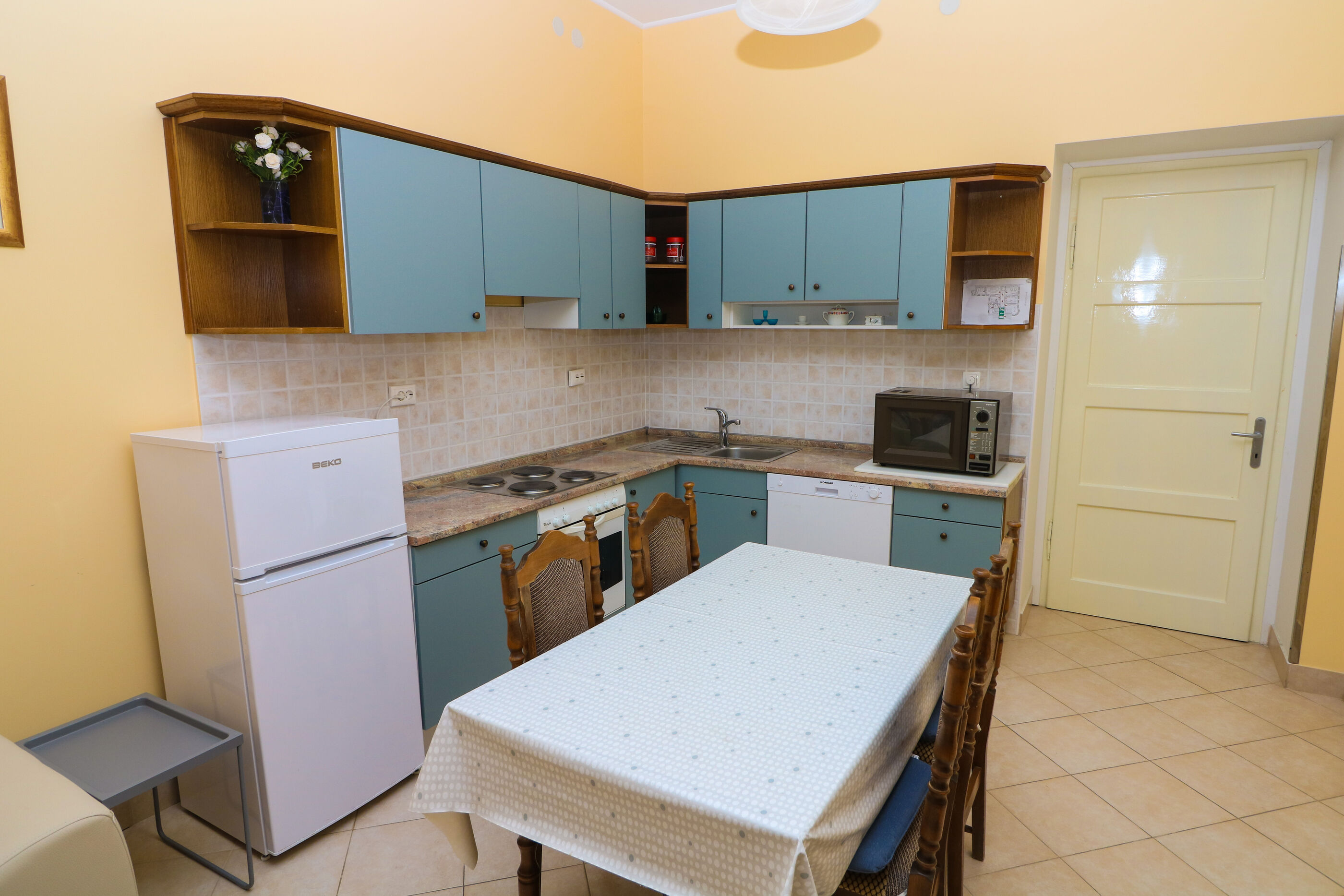 Apartment and Rooms Bed and Breakfast Three Angels 79446-A1