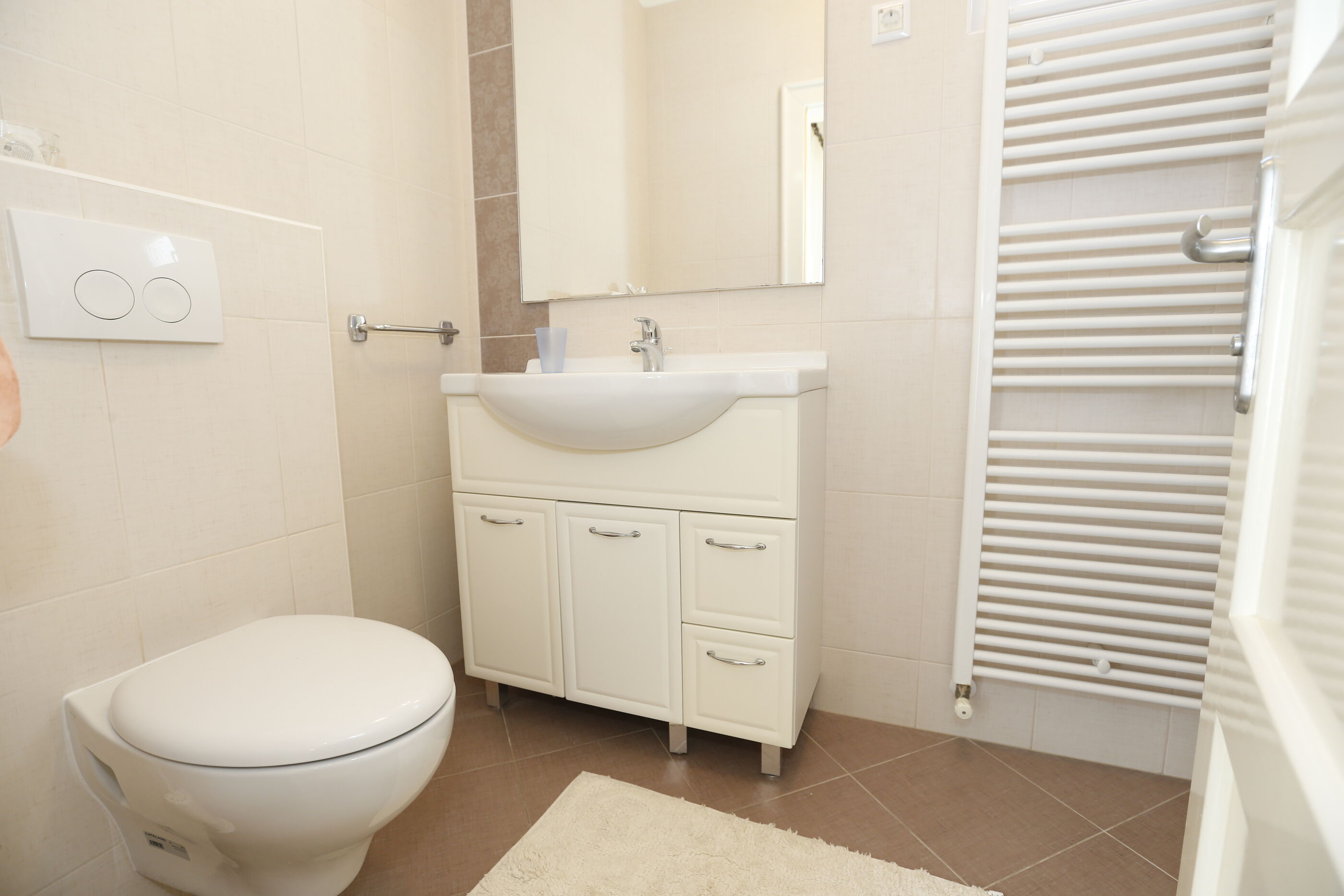 Apartment and Rooms Bed and Breakfast Three Angels 79446-A1