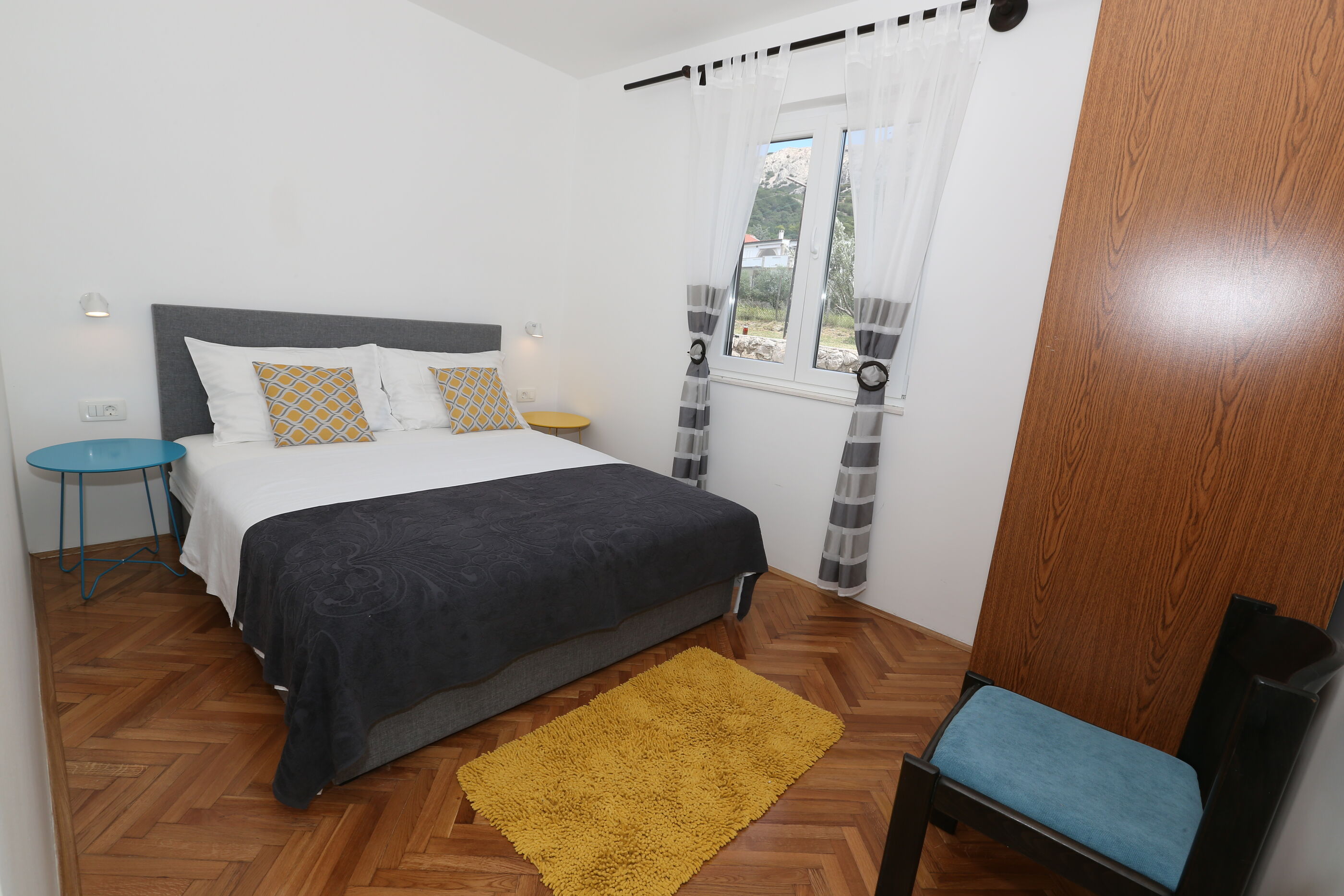 Apartments Flora 79445-A2