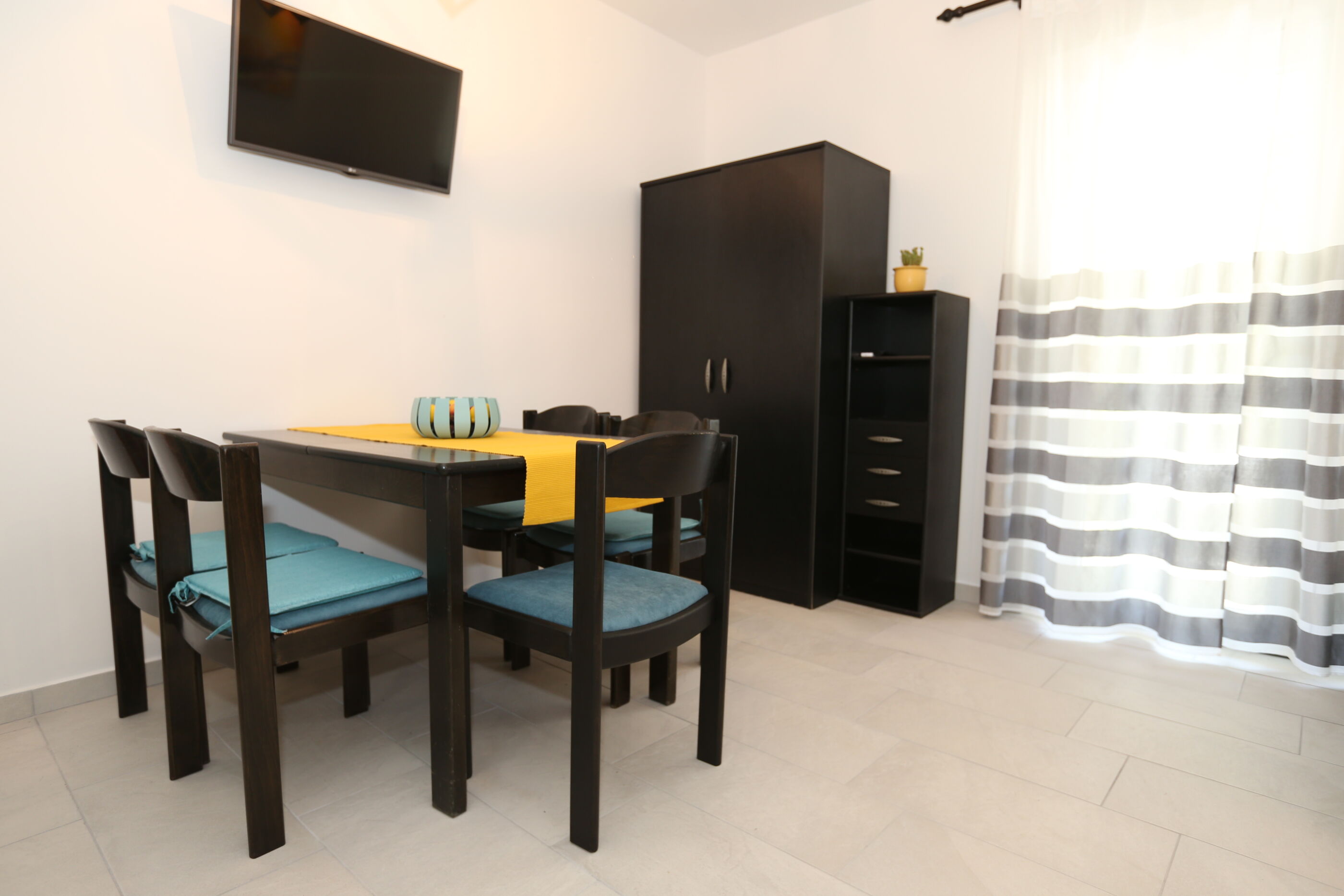 Apartments Flora 79445-A2