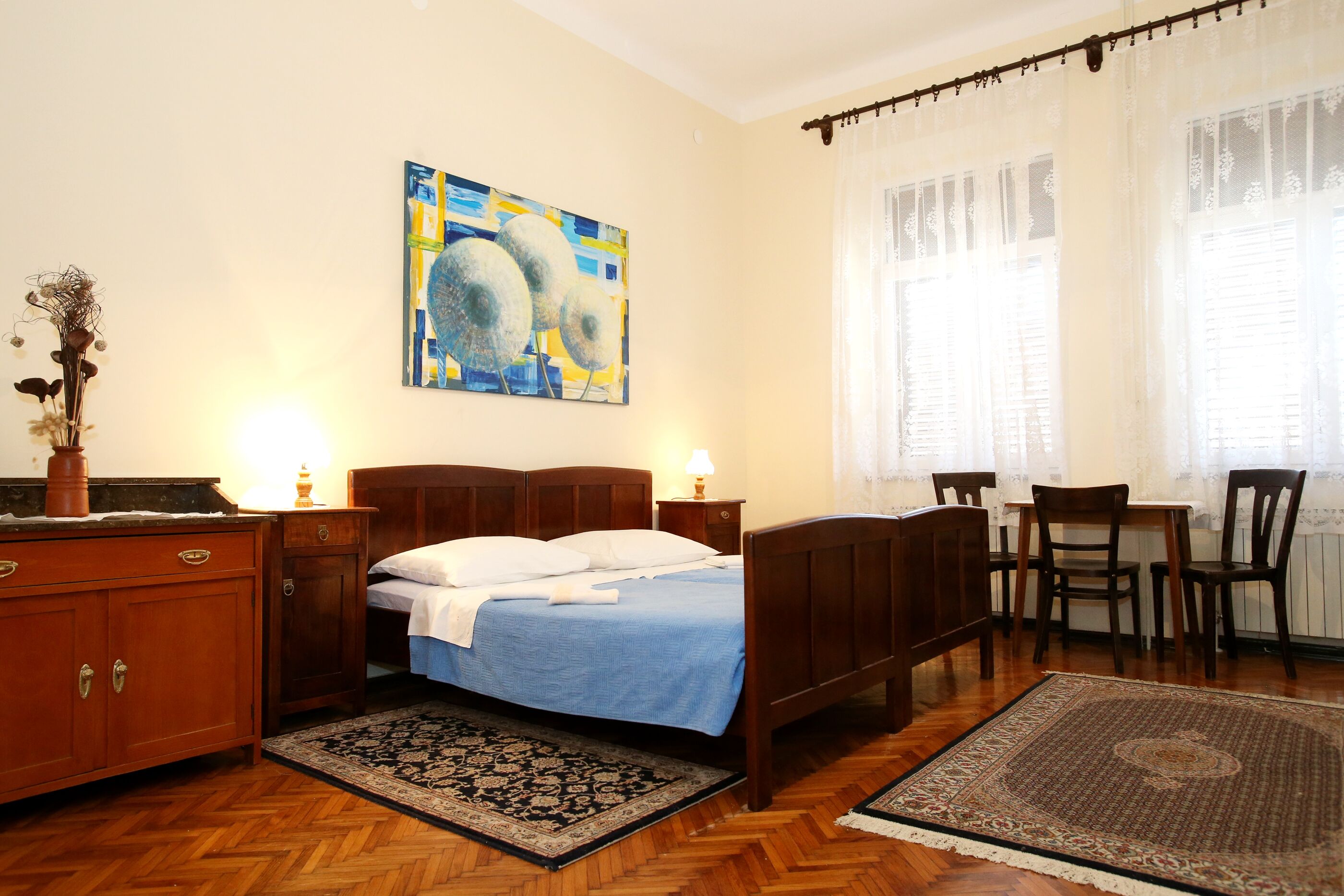 Apartment and Rooms Bed and Breakfast Three Angels 79446-S3