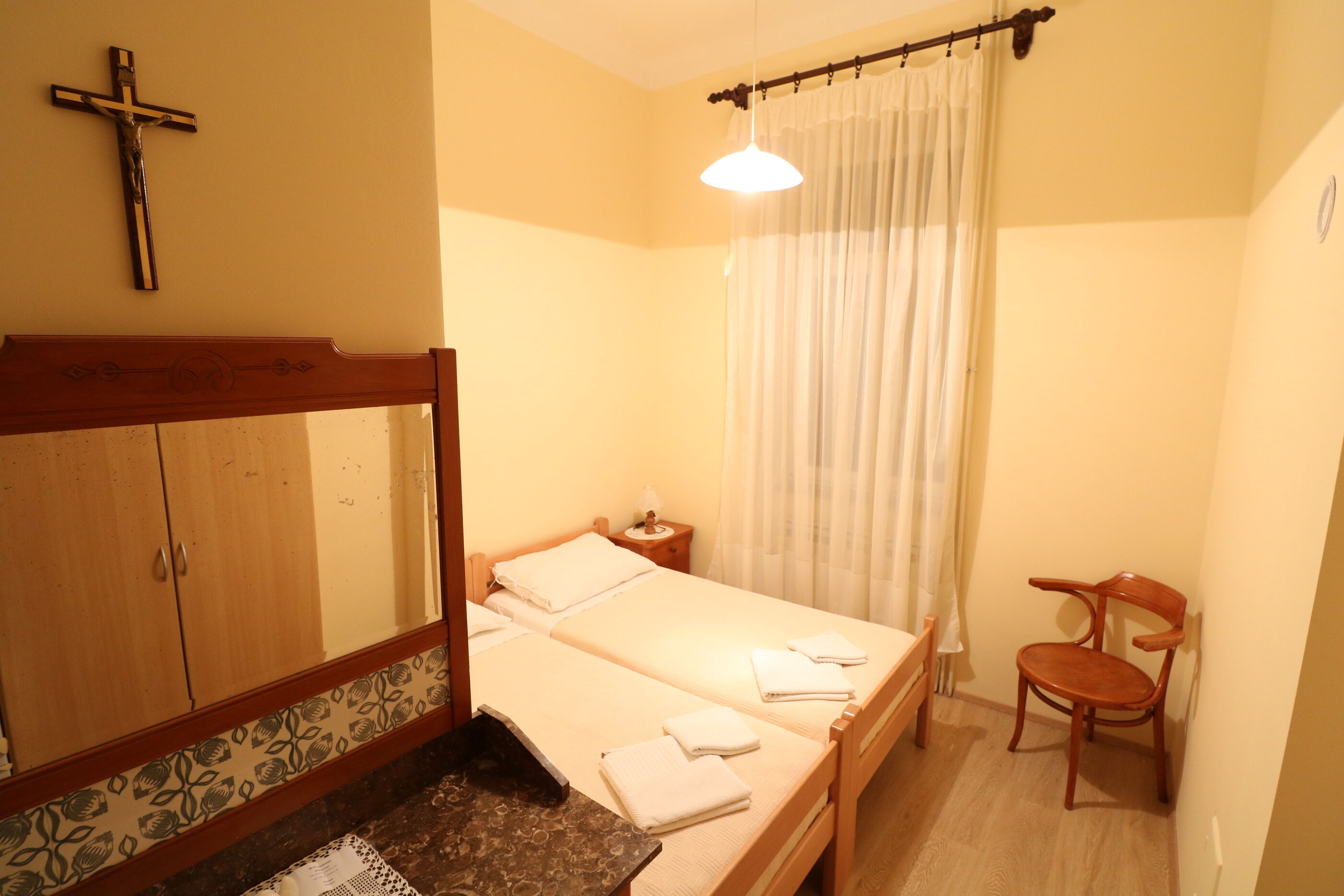 Apartment and Rooms Bed and Breakfast Three Angels 79446-S4