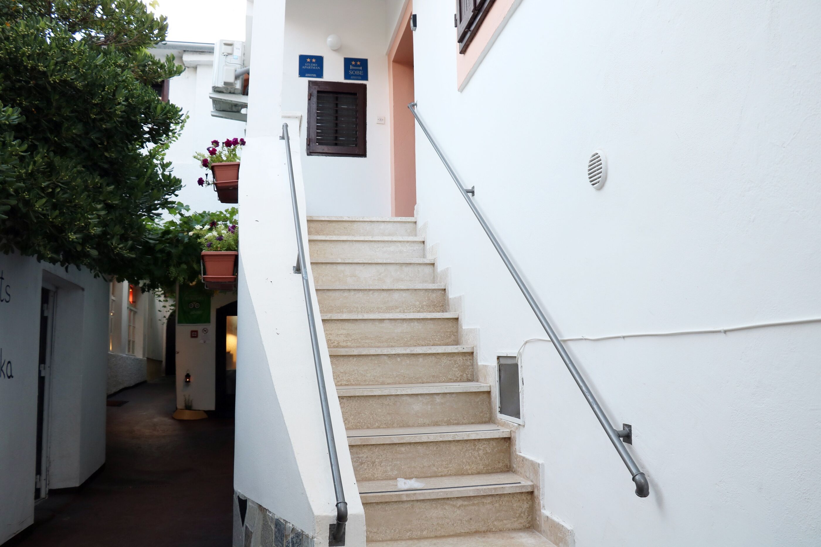 Apartments and Rooms Guesthouse Francesca 79441-S2