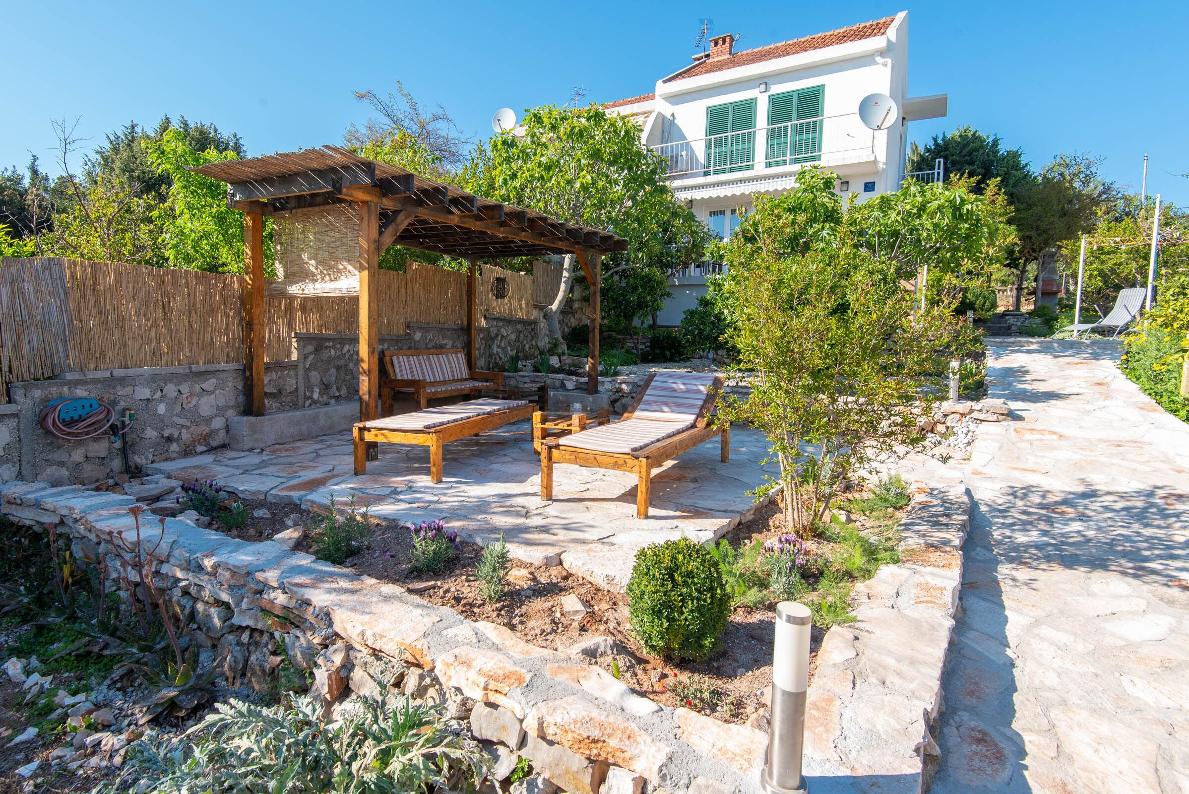 House Lovište 32934-K1