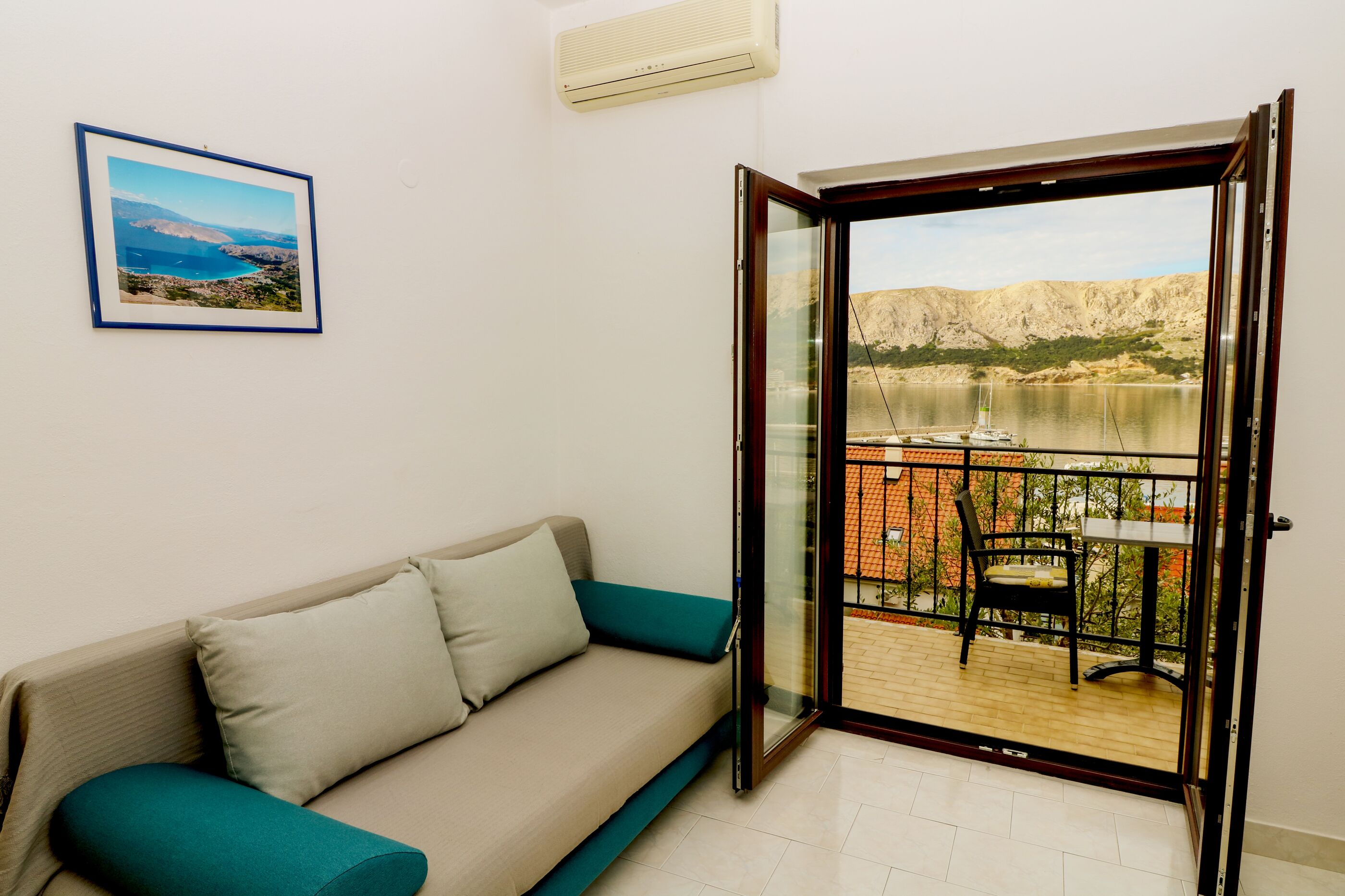Apartments Nasic 79597-A2