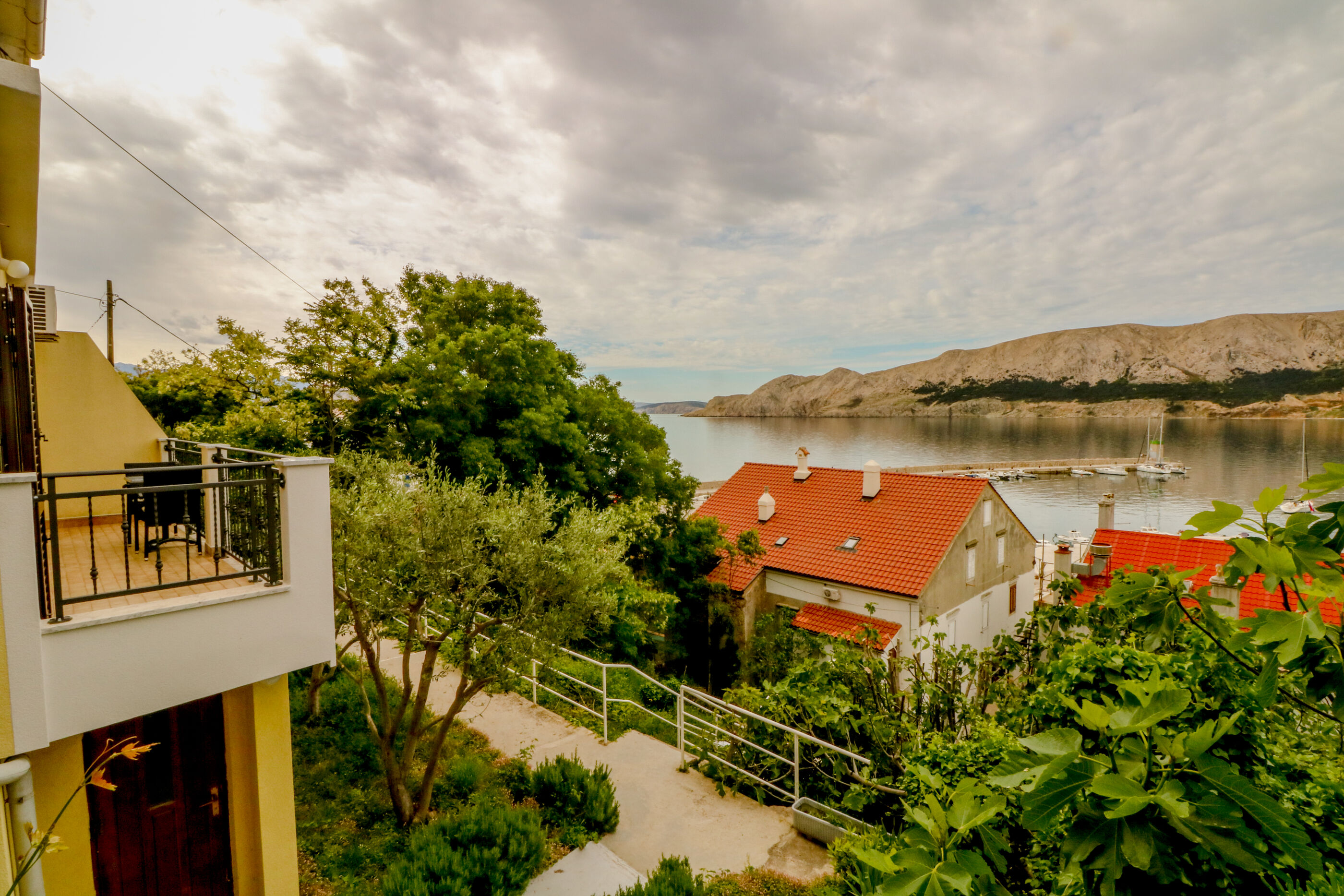 Apartments Nasic 79597-A1