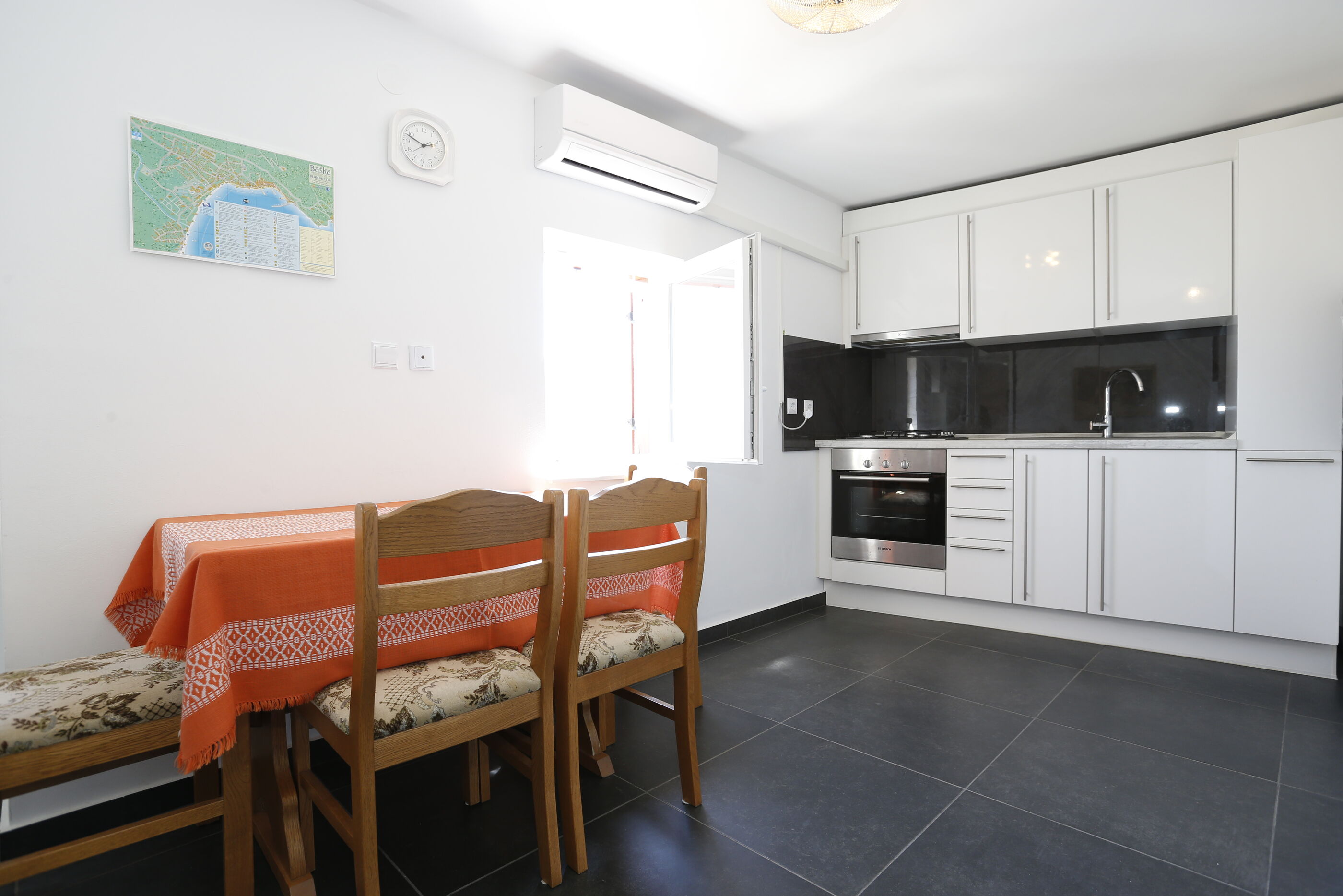 Apartment Darko 79623-A1