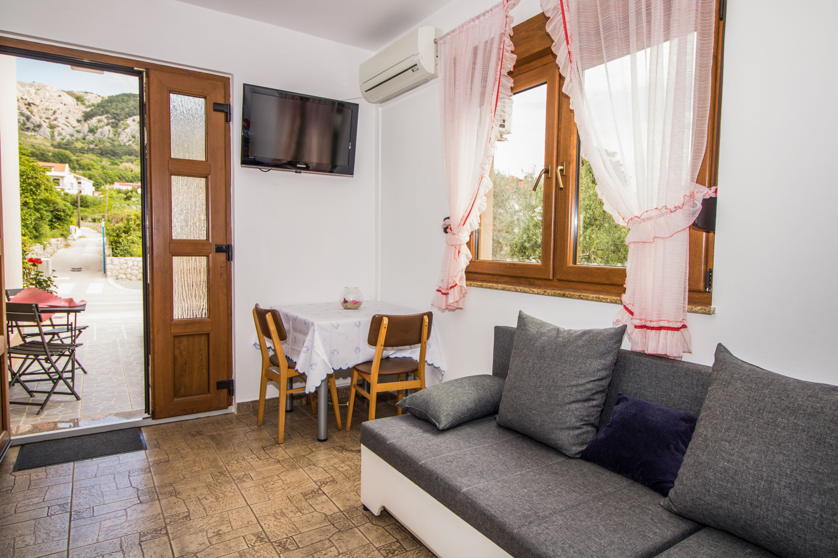 Apartments Magla 79627-A1