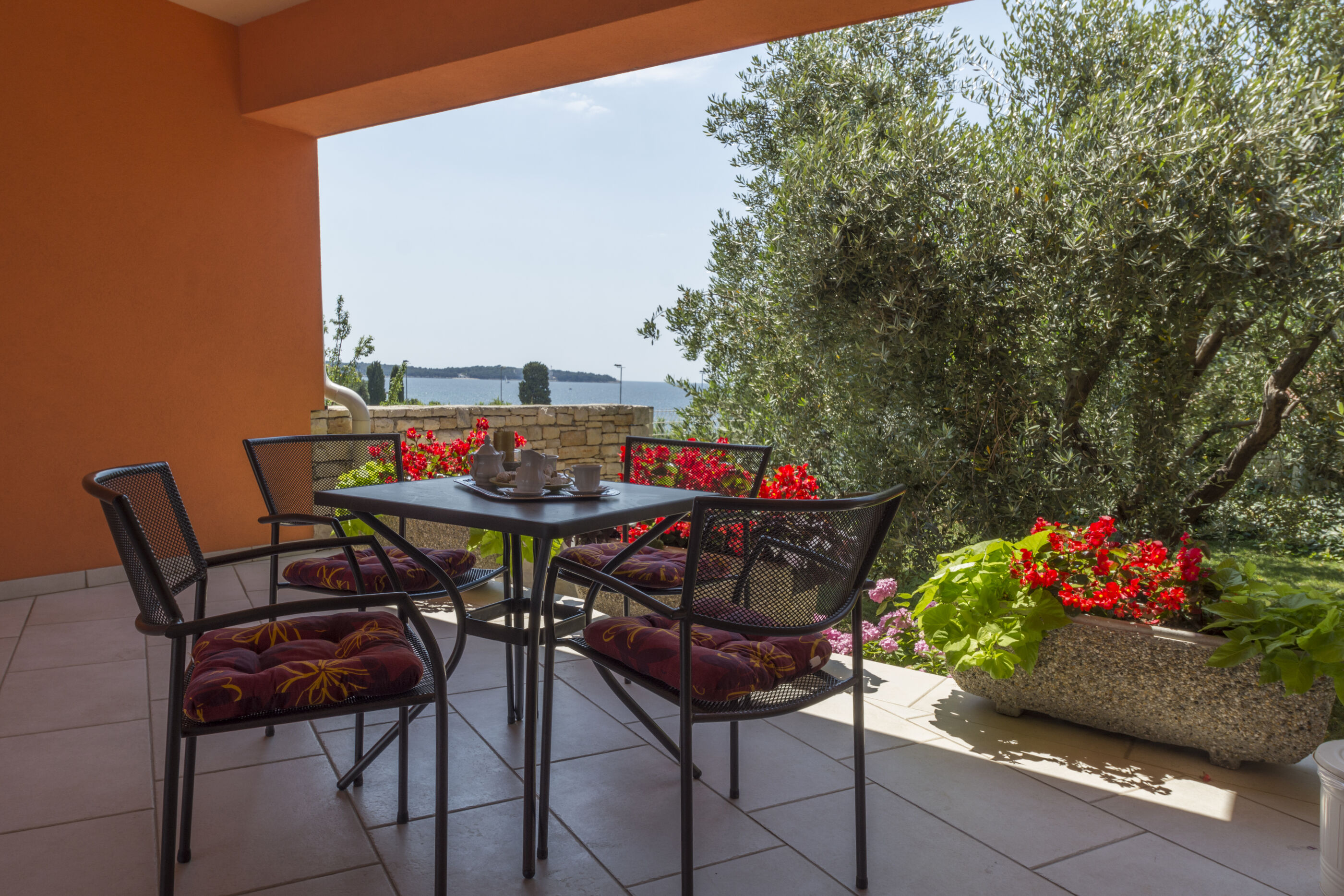Apartments Petra near beach 70851-A1