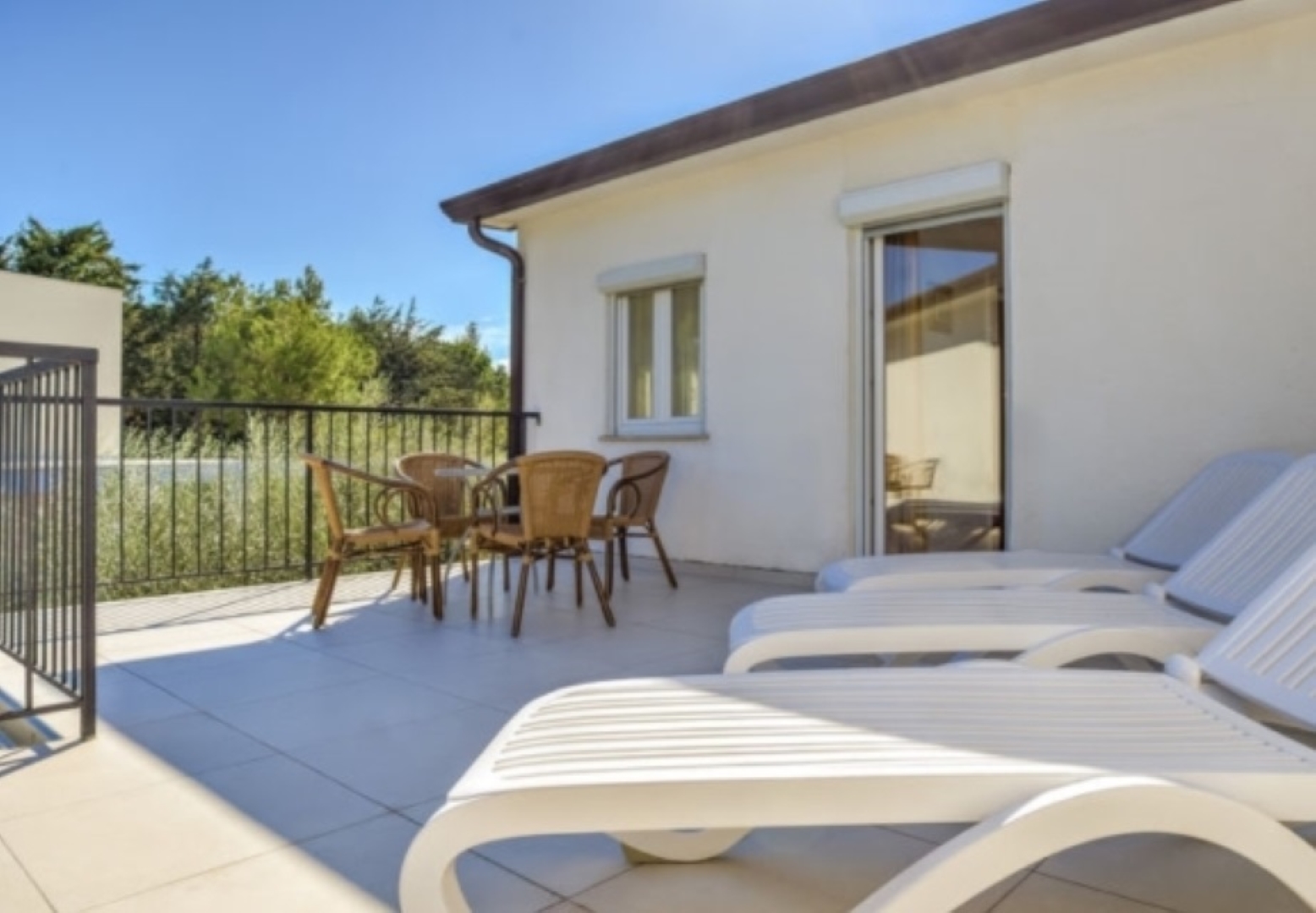 Apartments SIPARIS Zambratija 79177-A3