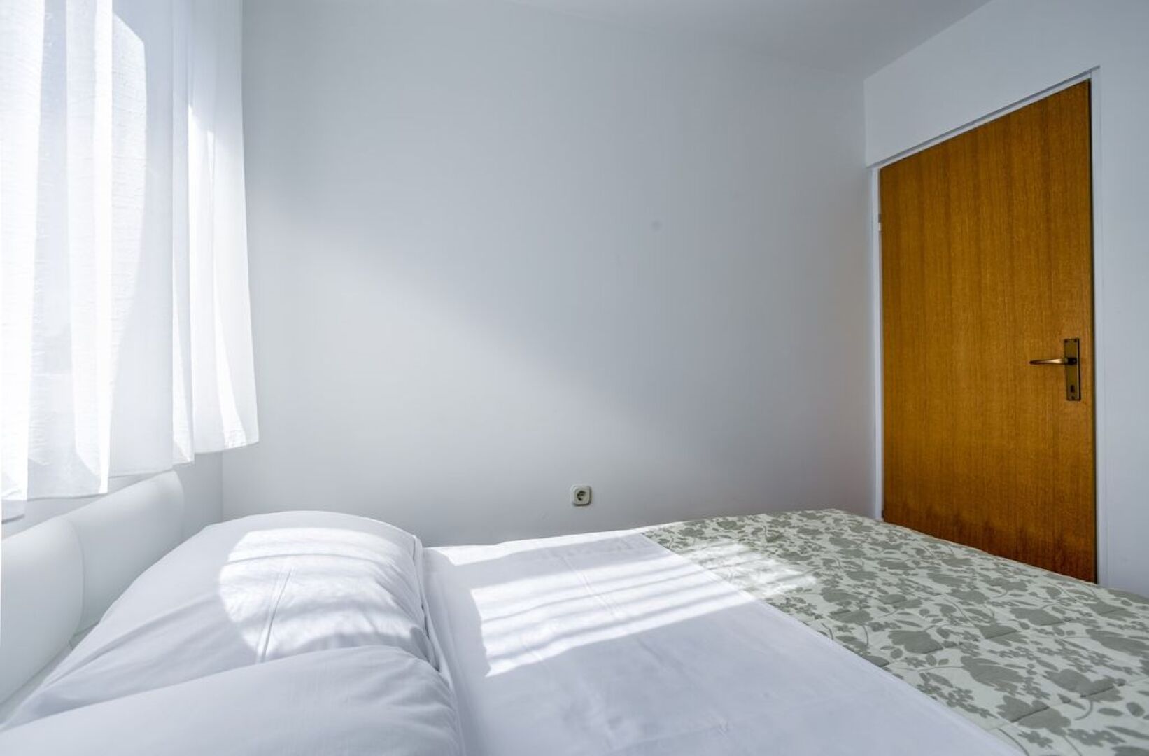 Apartments SIPARIS Zambratija 79177-A3