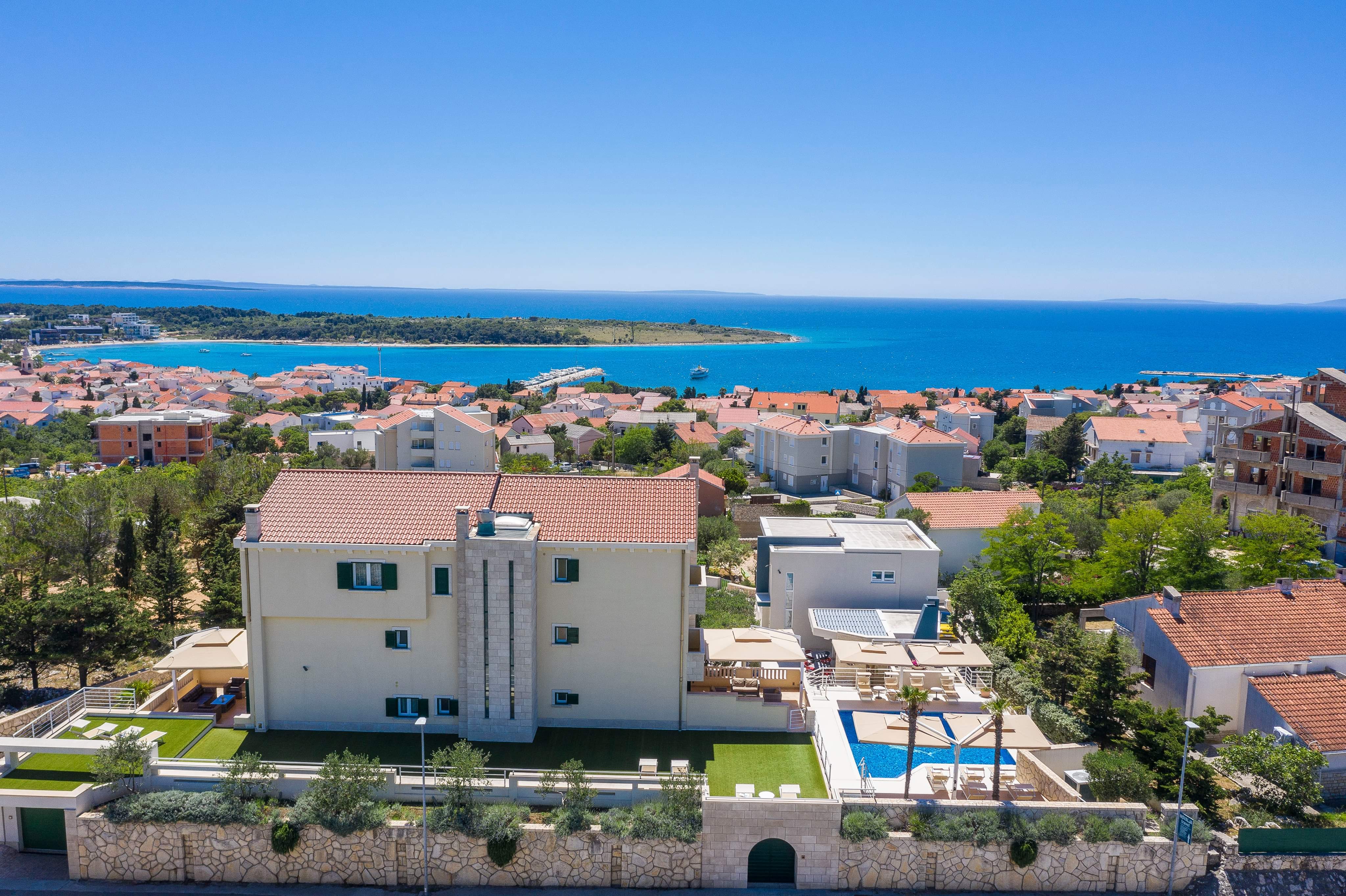 Apartments DYANA 28051-A2