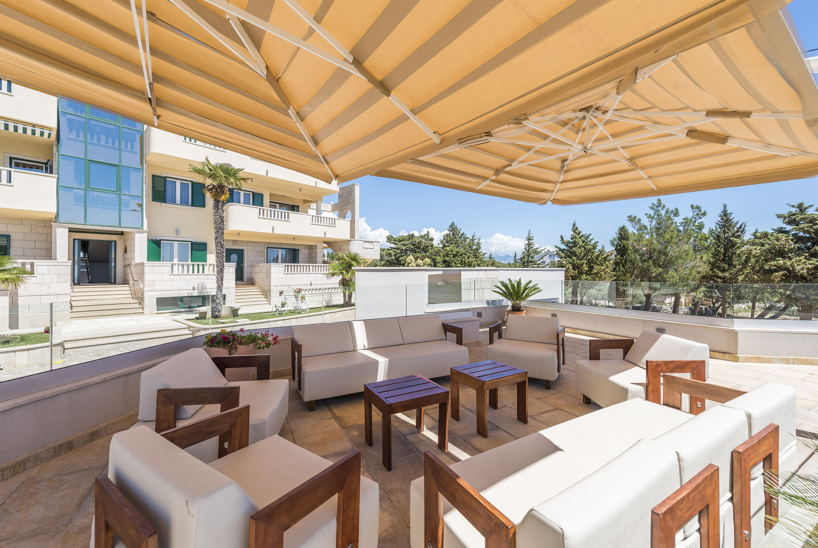 Apartments DYANA 28051-A2