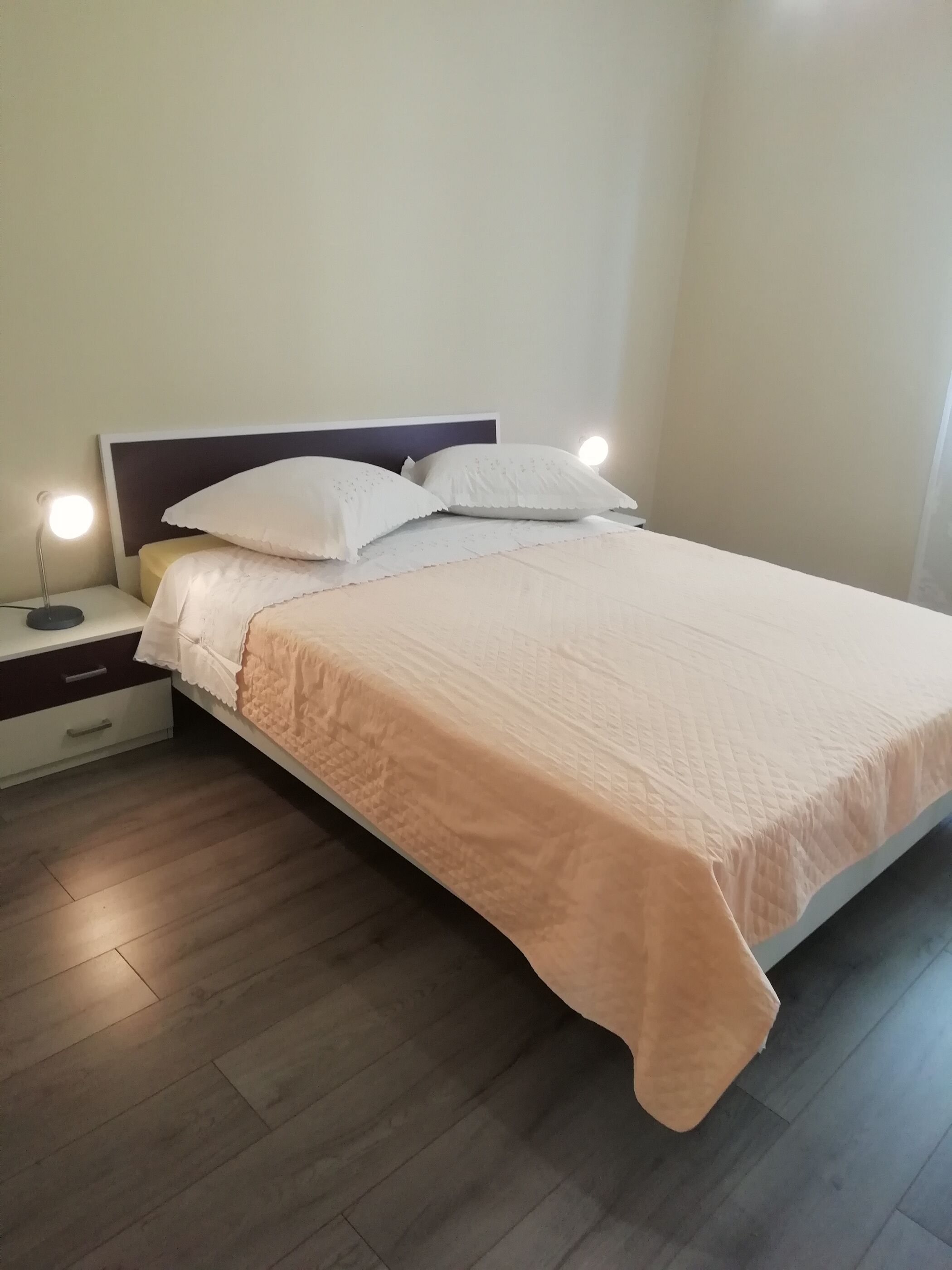Apartments Ivan 53531-A1
