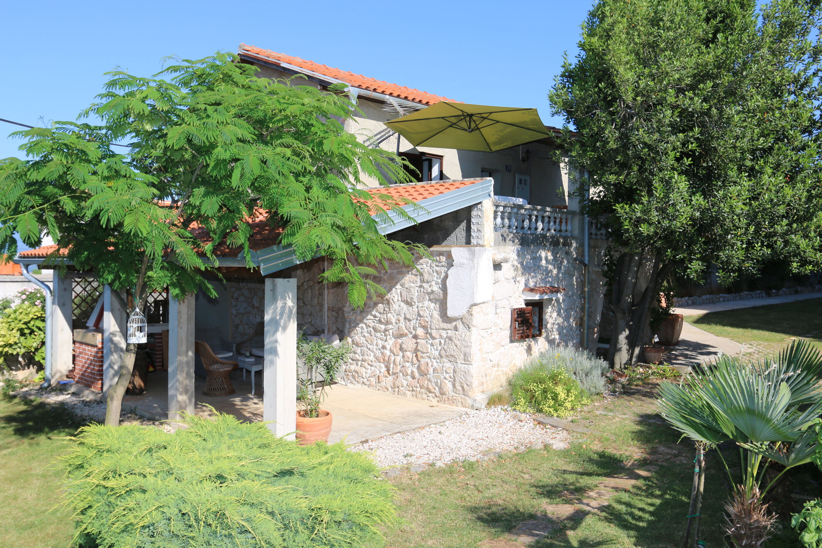 House Luni 39072-K1