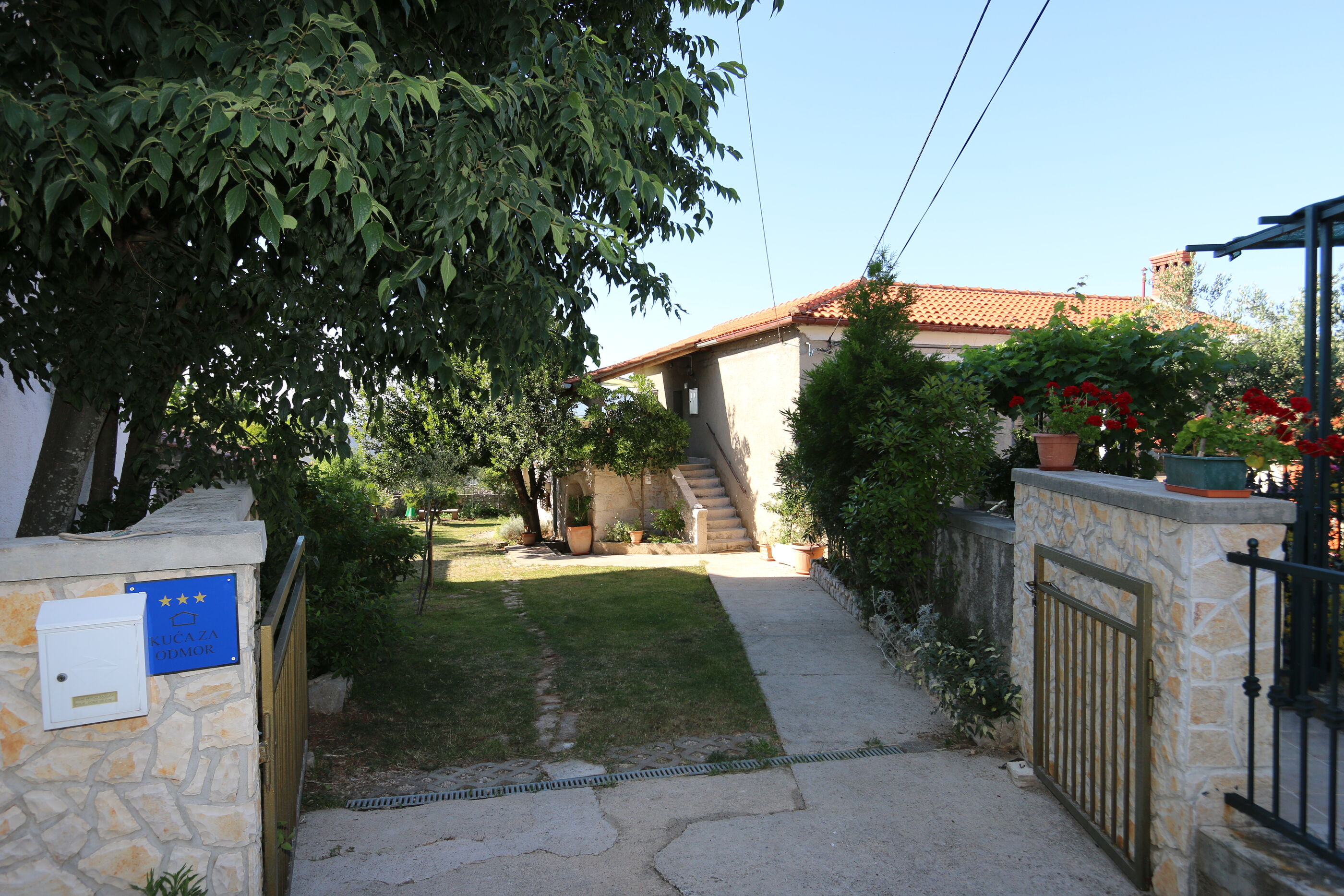House Luni 39072-K1