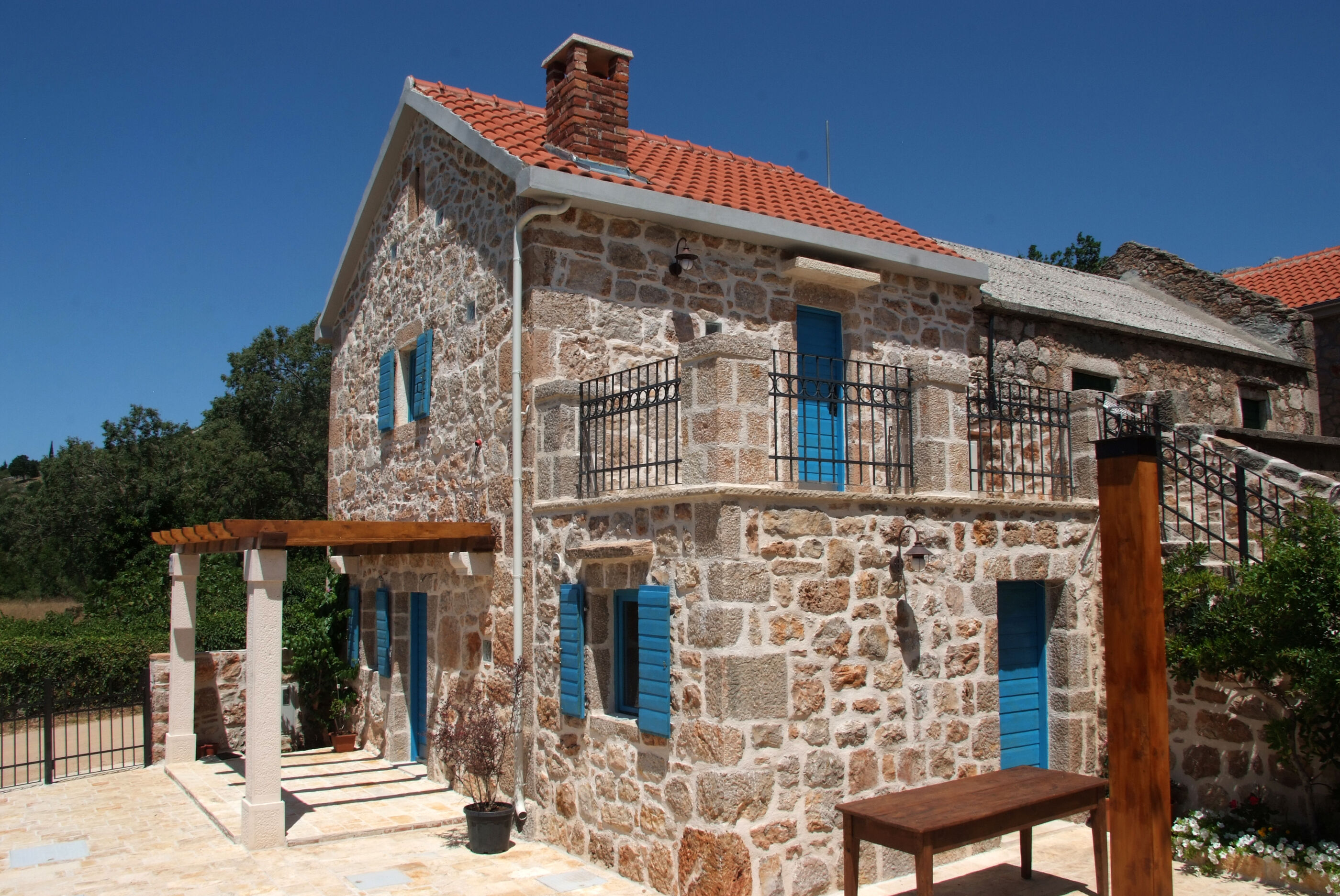 House GORANOVA KUĆA 79891-K1