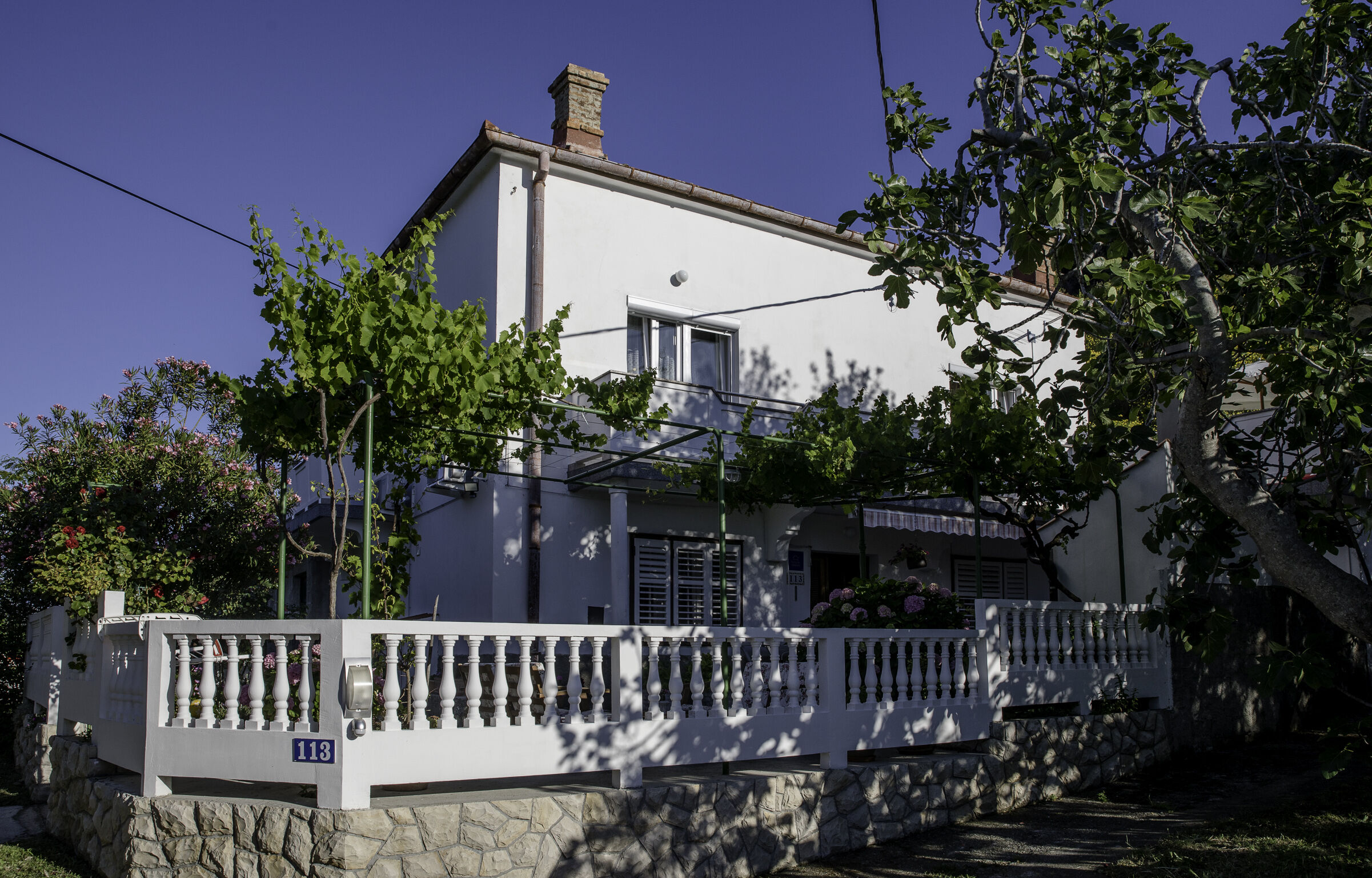 House Predrag 68901-K1