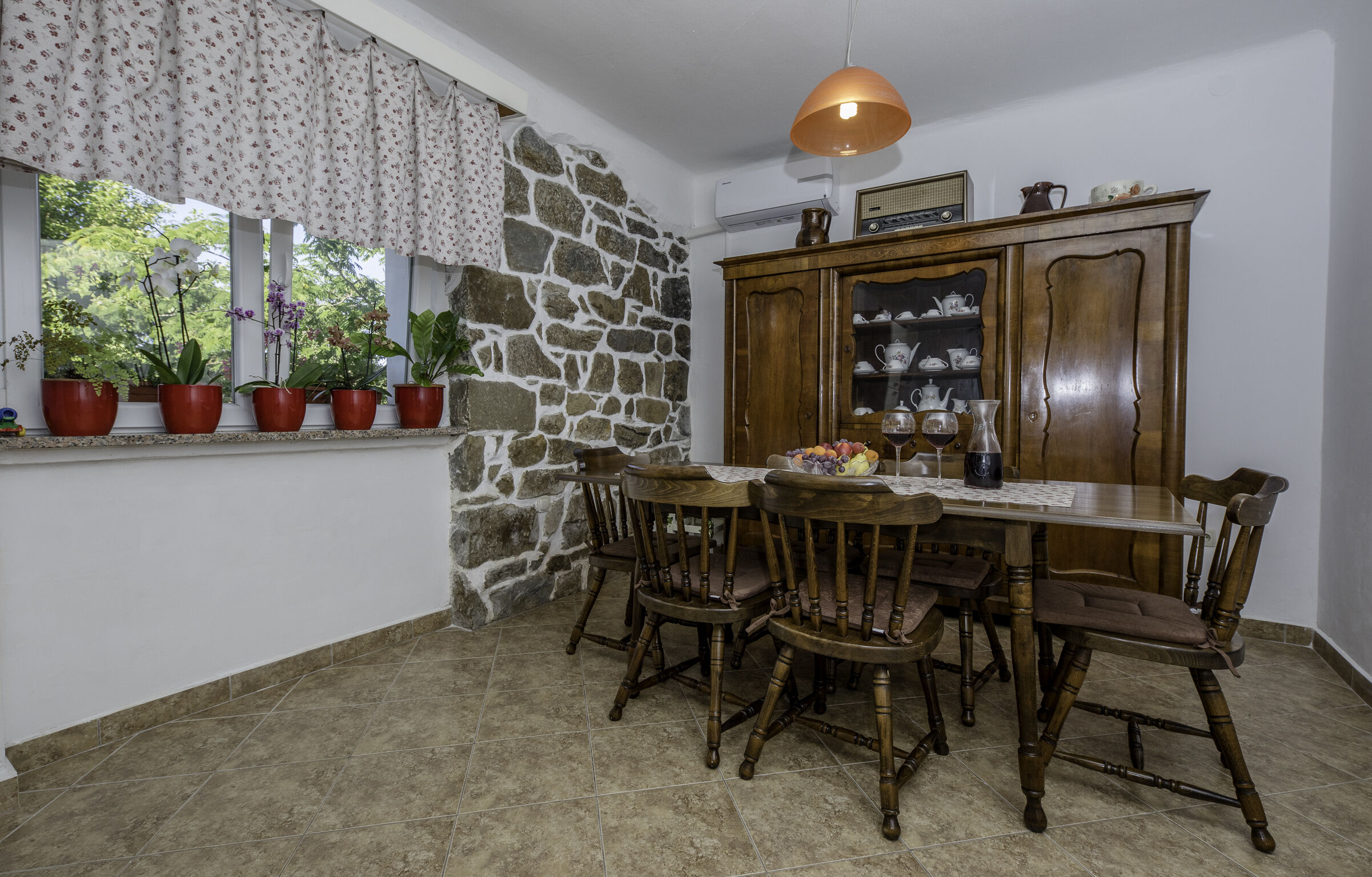 House Predrag 68901-K1