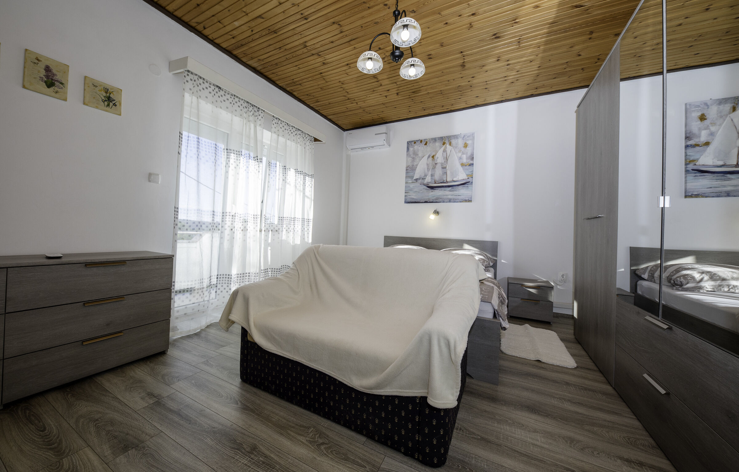 House Predrag 68901-K1