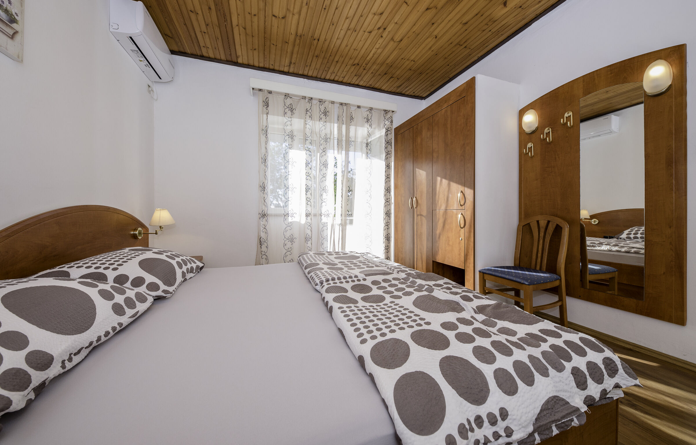 House Predrag 68901-K1