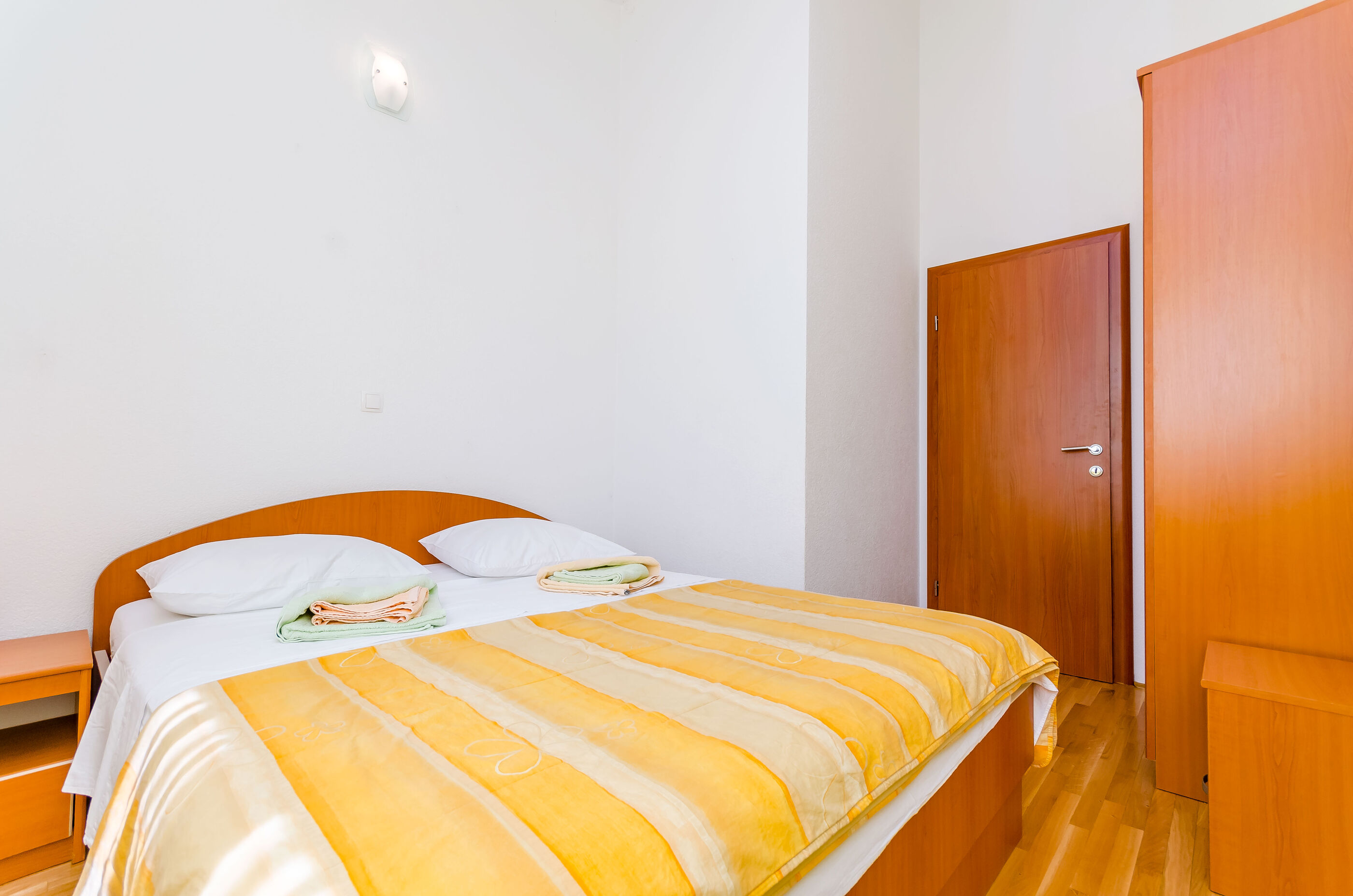 Apartments Melita 76521-A2