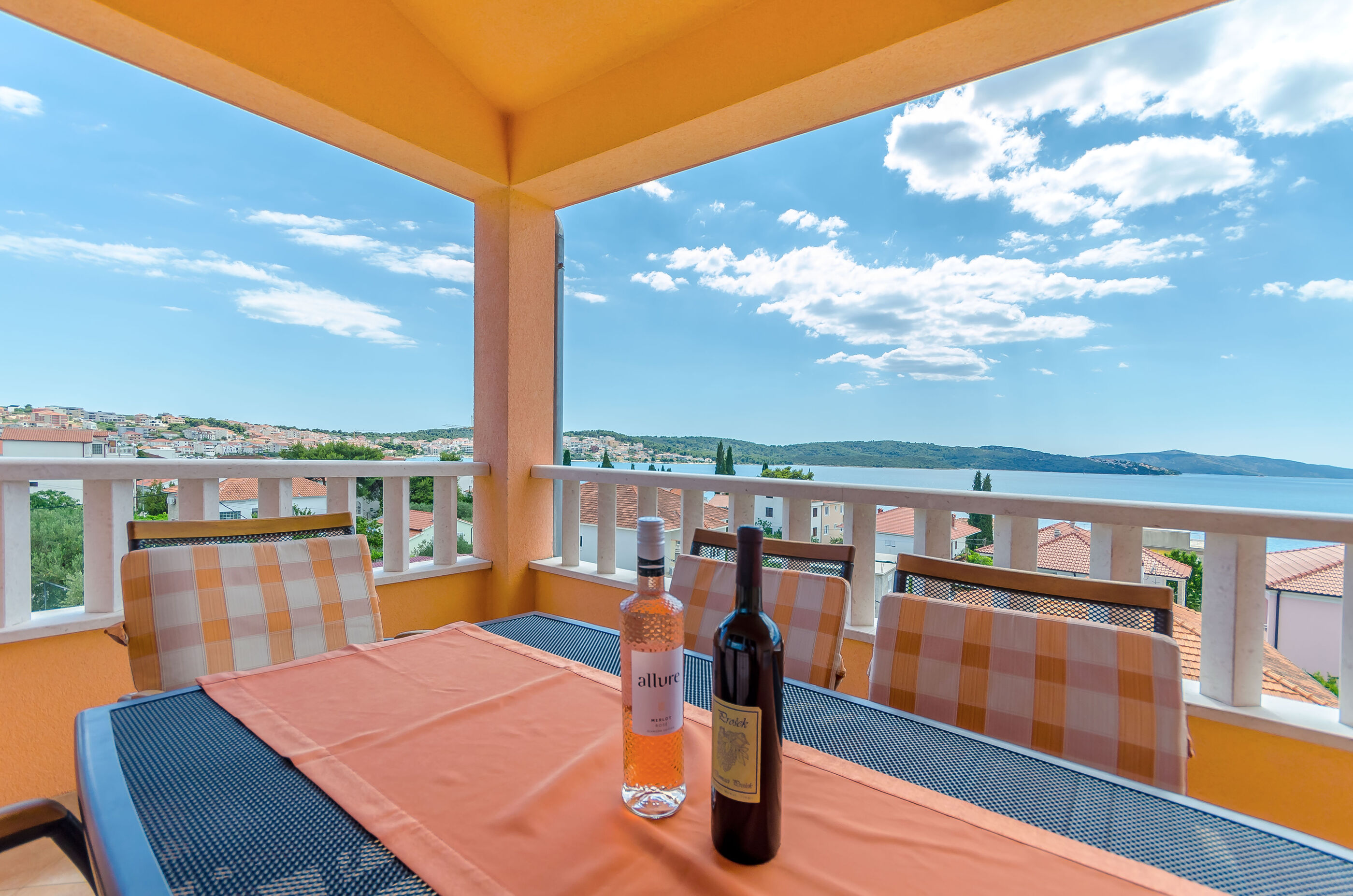 Apartments Melita 76521-A2