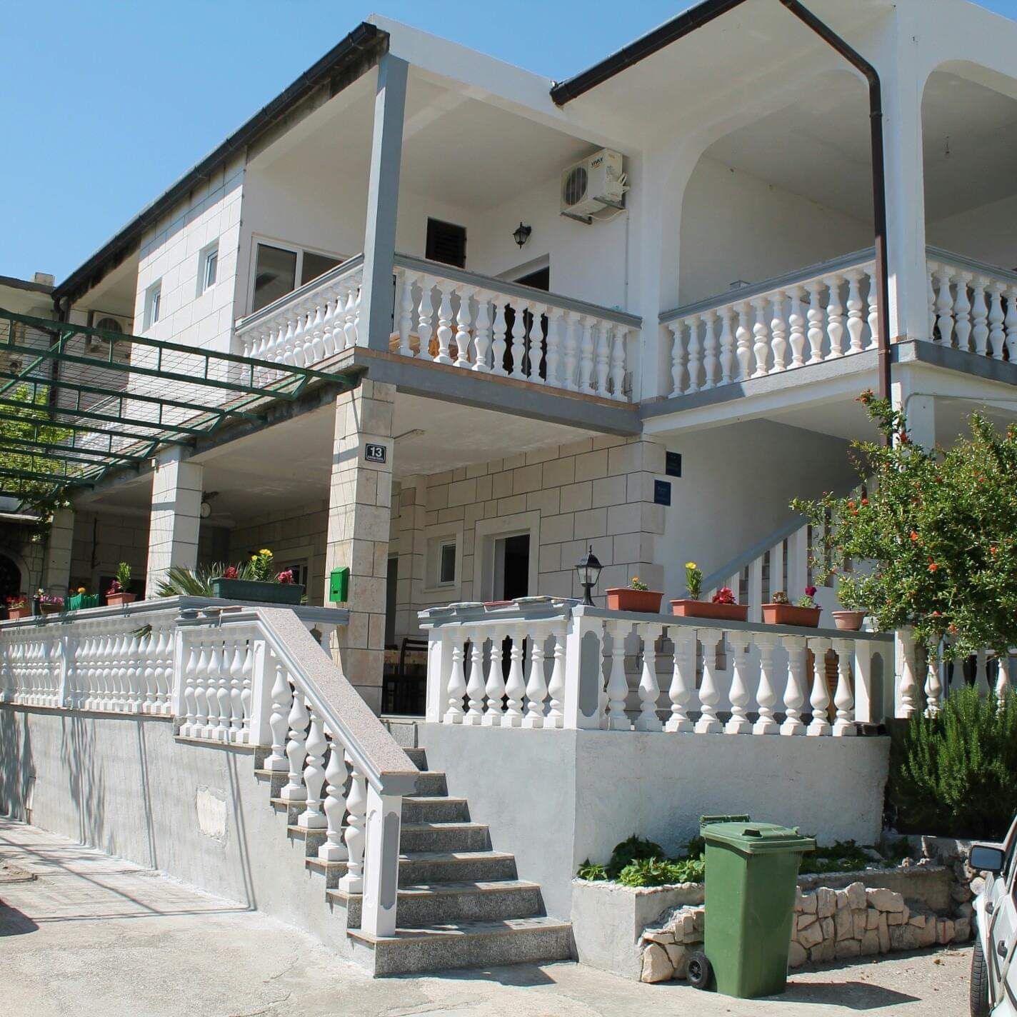 Apartments Ostrog 78351-A1