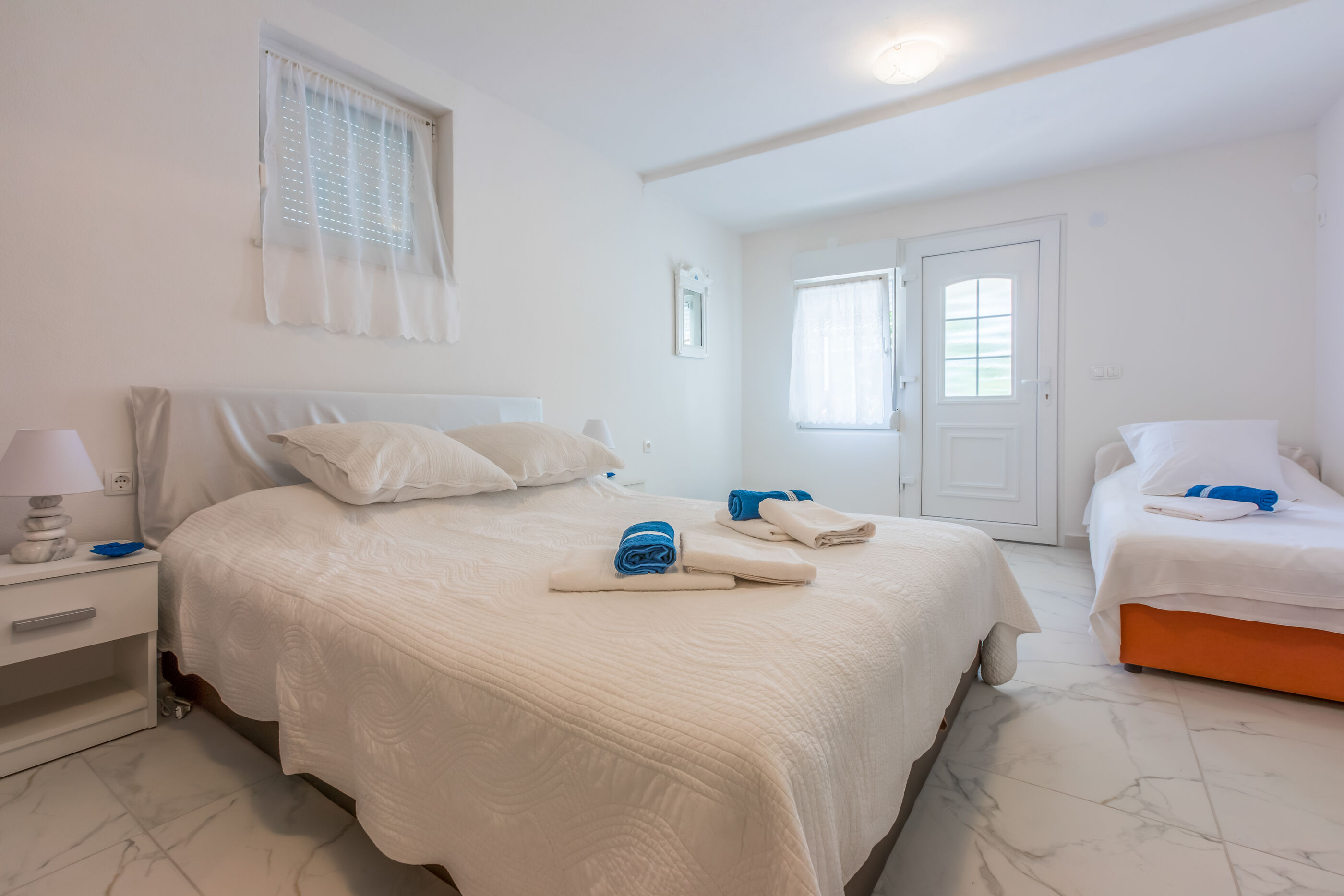 Apartments As 62520-A1