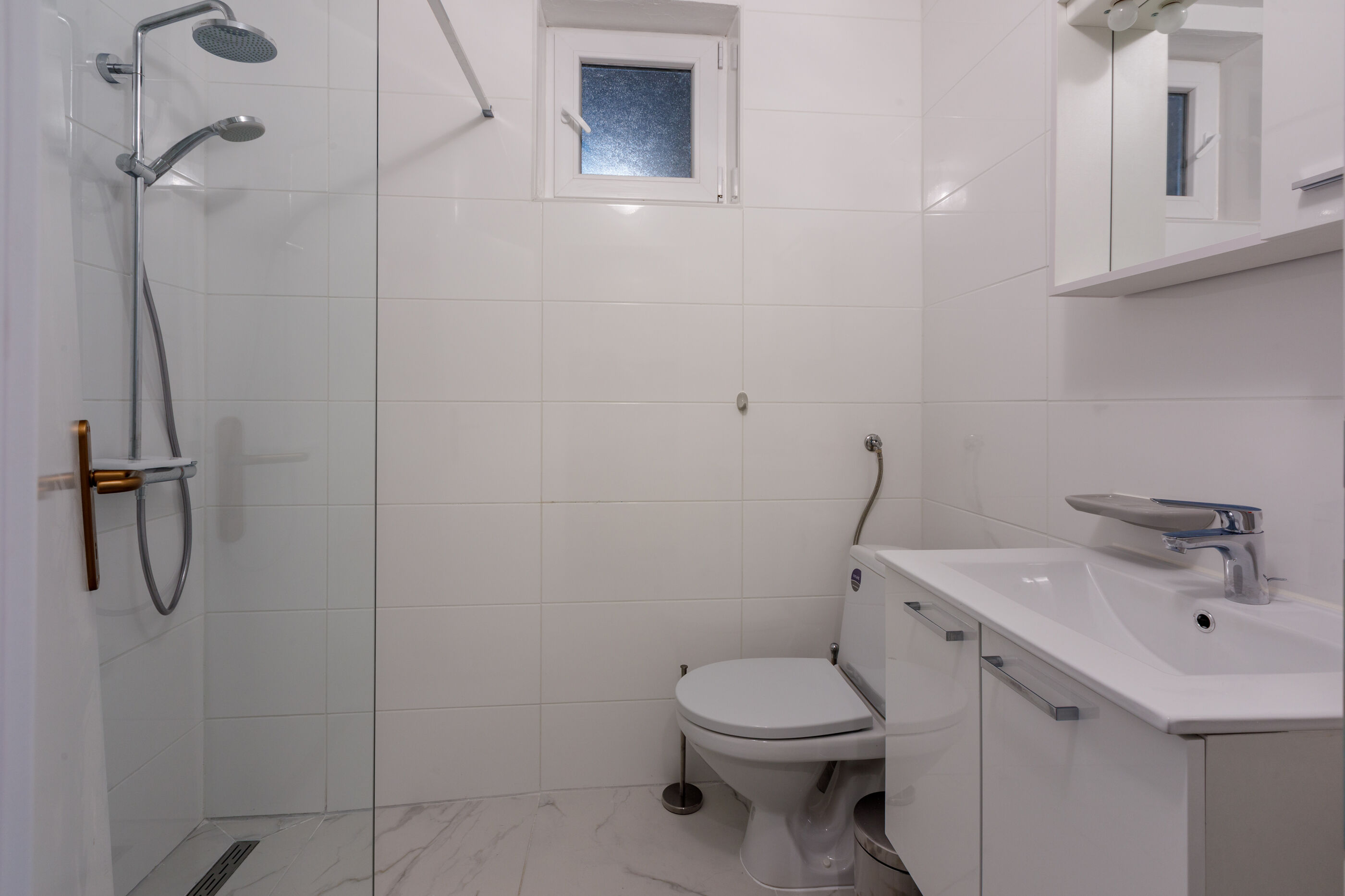 Apartments As 62520-A1