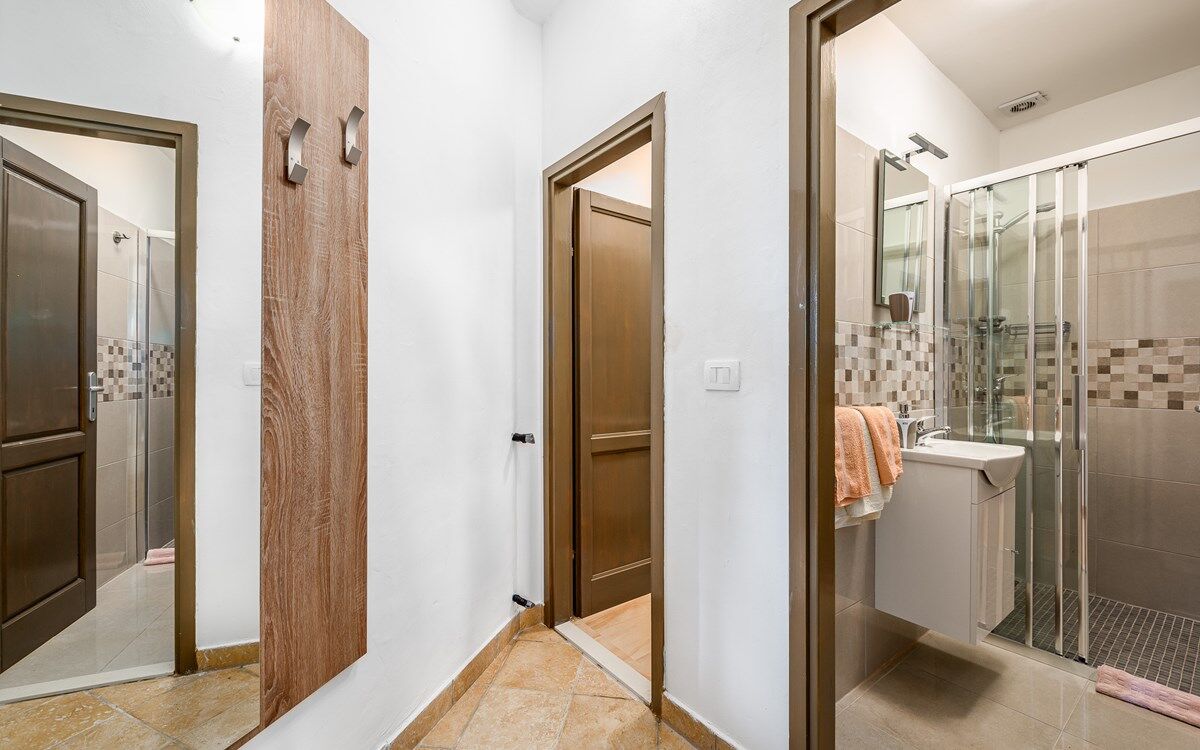 Casa Drenje 16279-A8