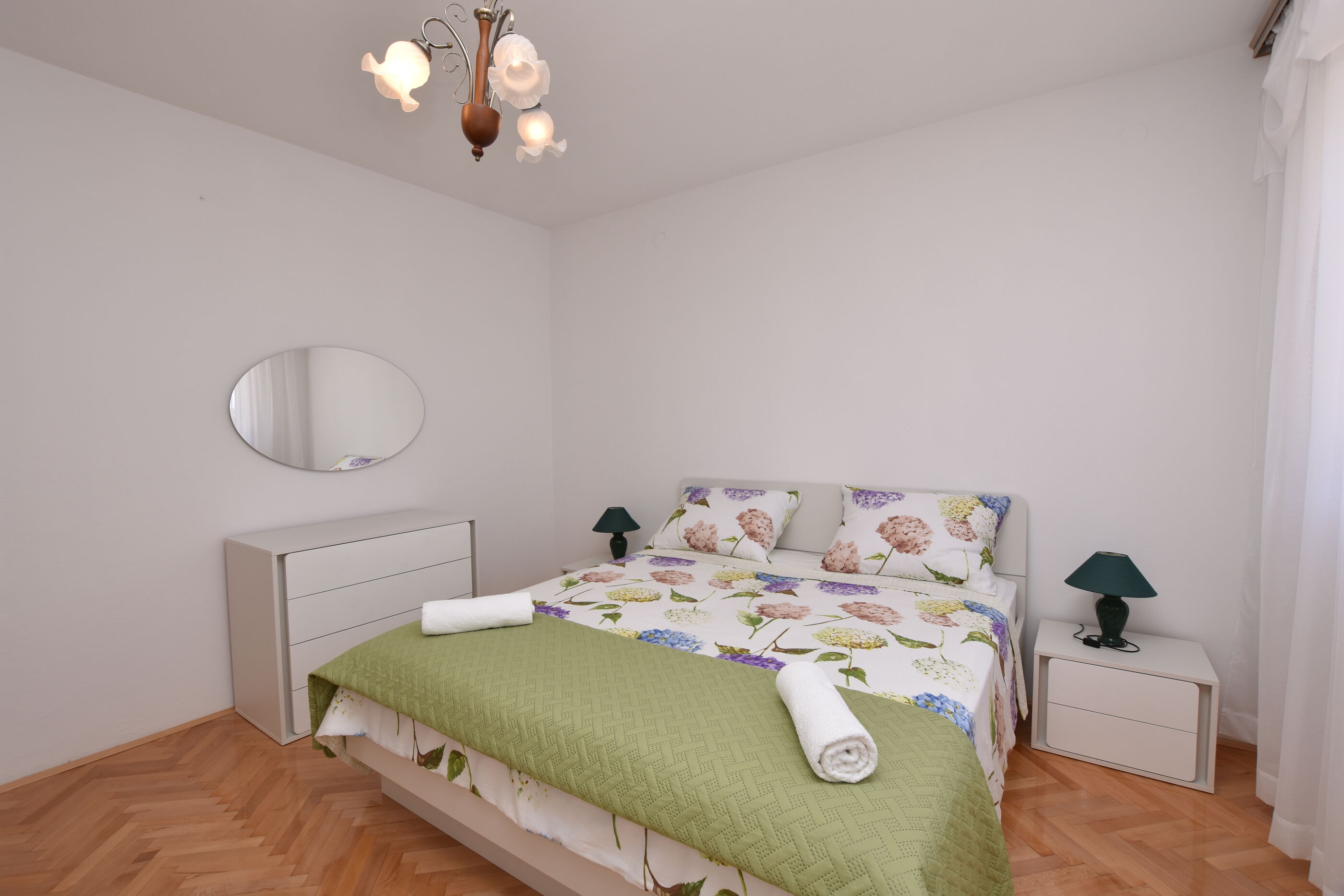 Apartments Kure 40476-A2
