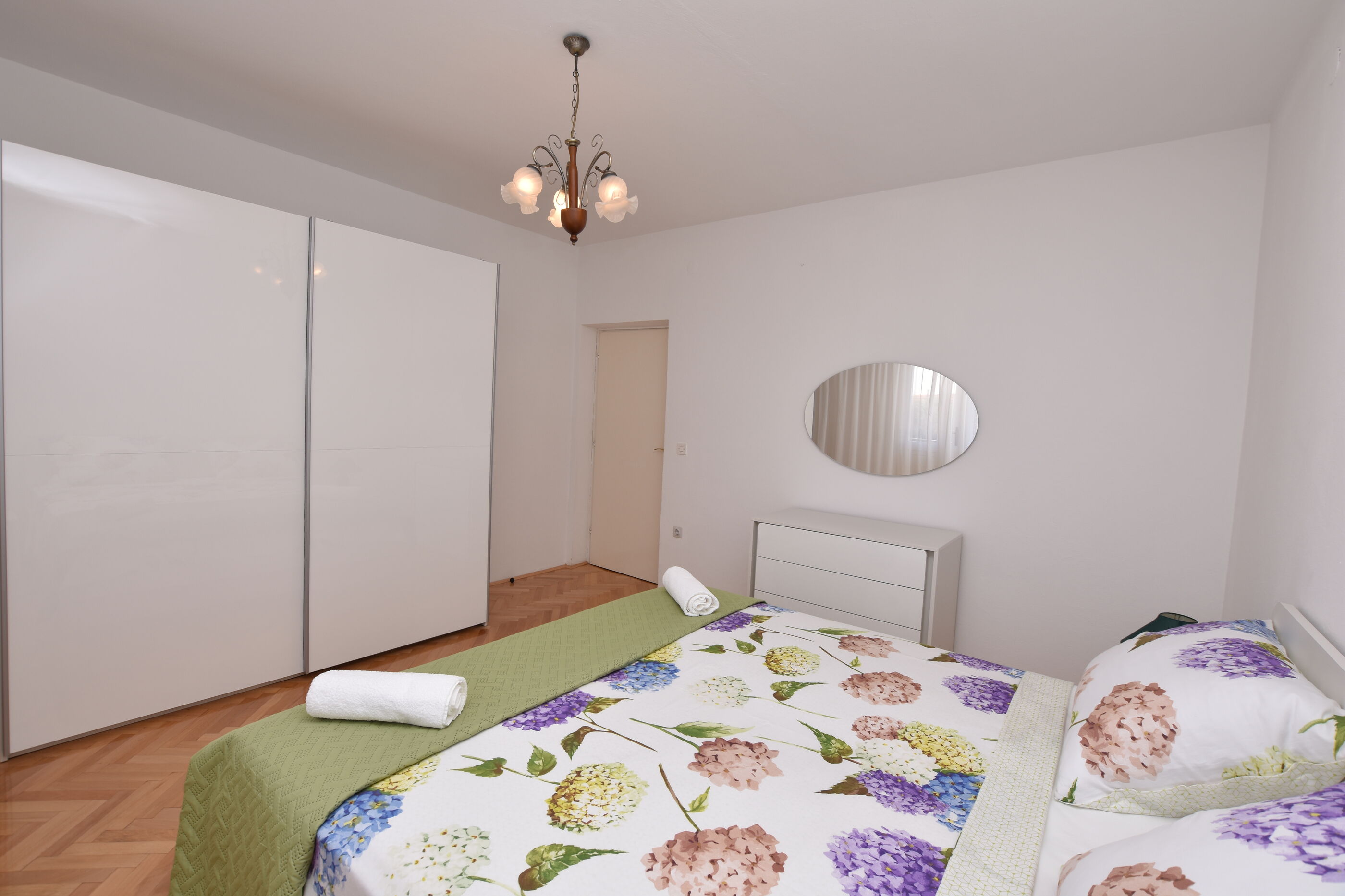 Apartments Kure 40476-A2