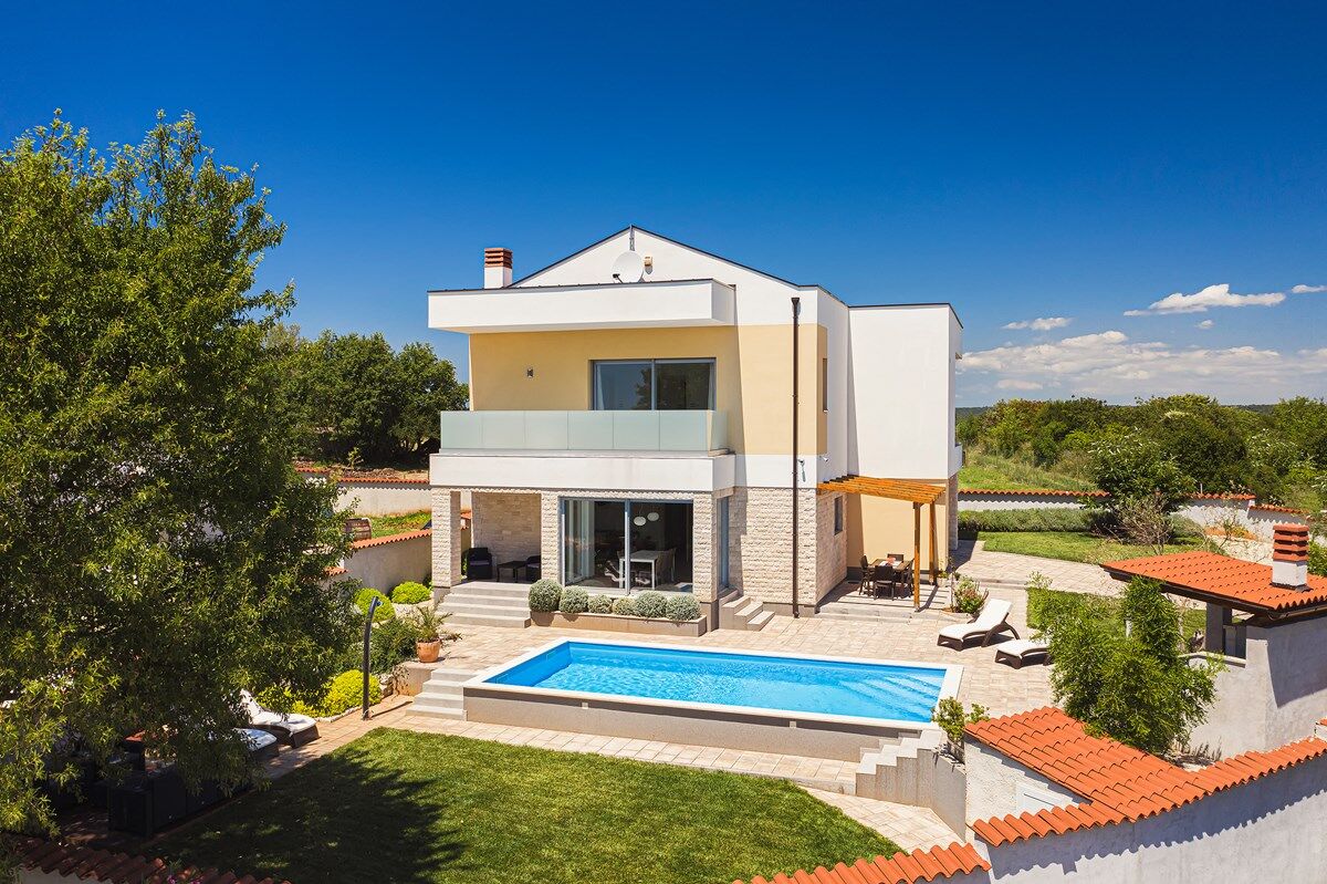 Villa White 73835-K1