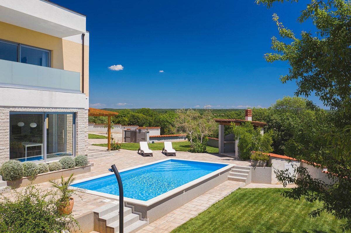 Villa White 73835-K1
