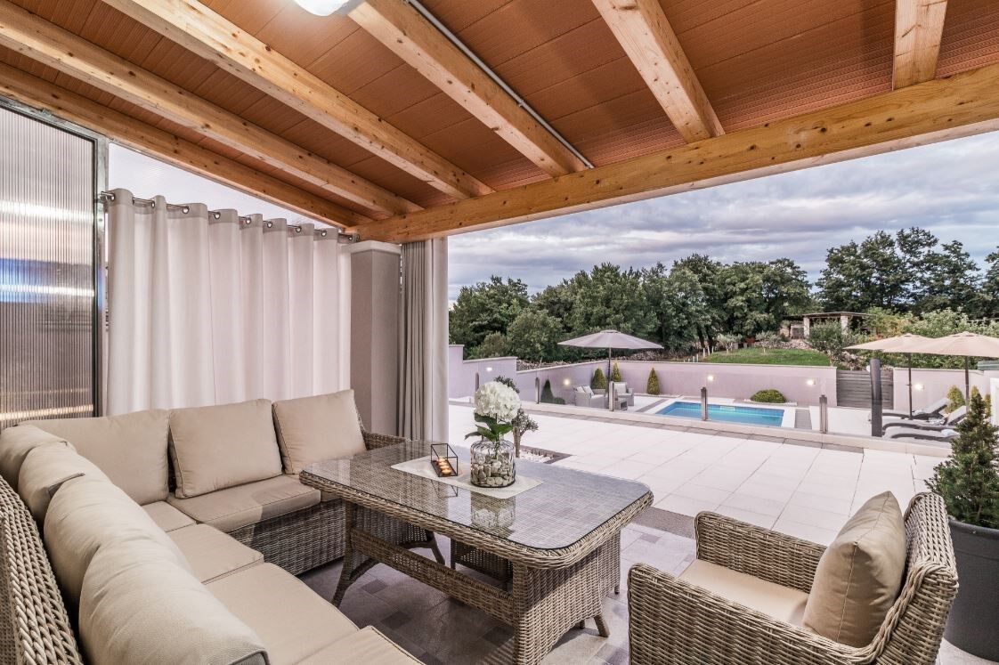Villa Paola 73928-K1