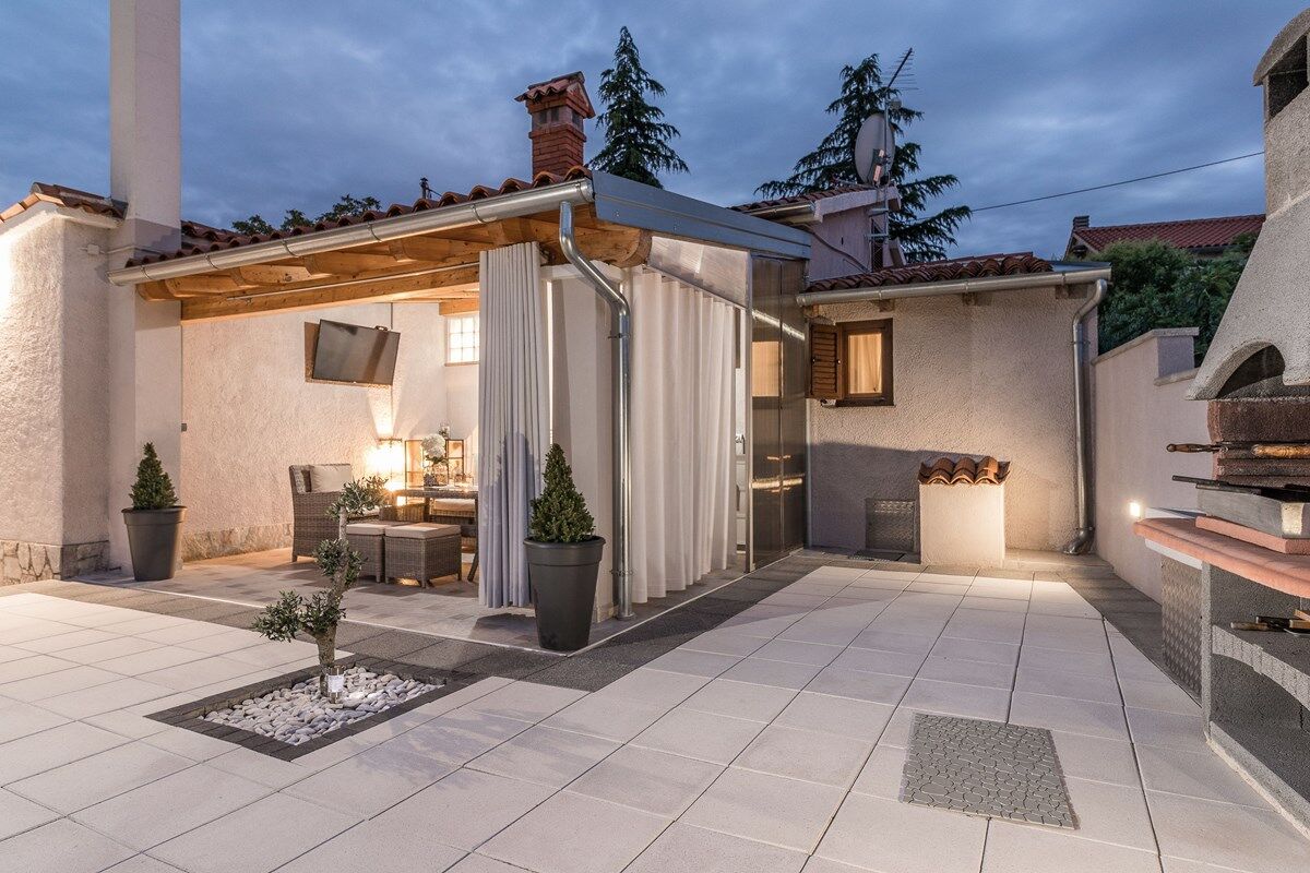 Villa Paola 73928-K1