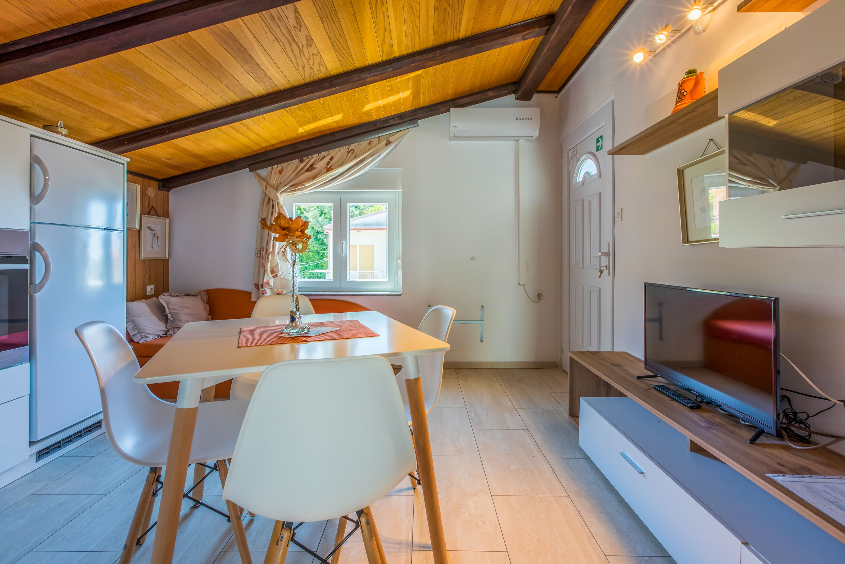 Apartments Marijana 62511-A2