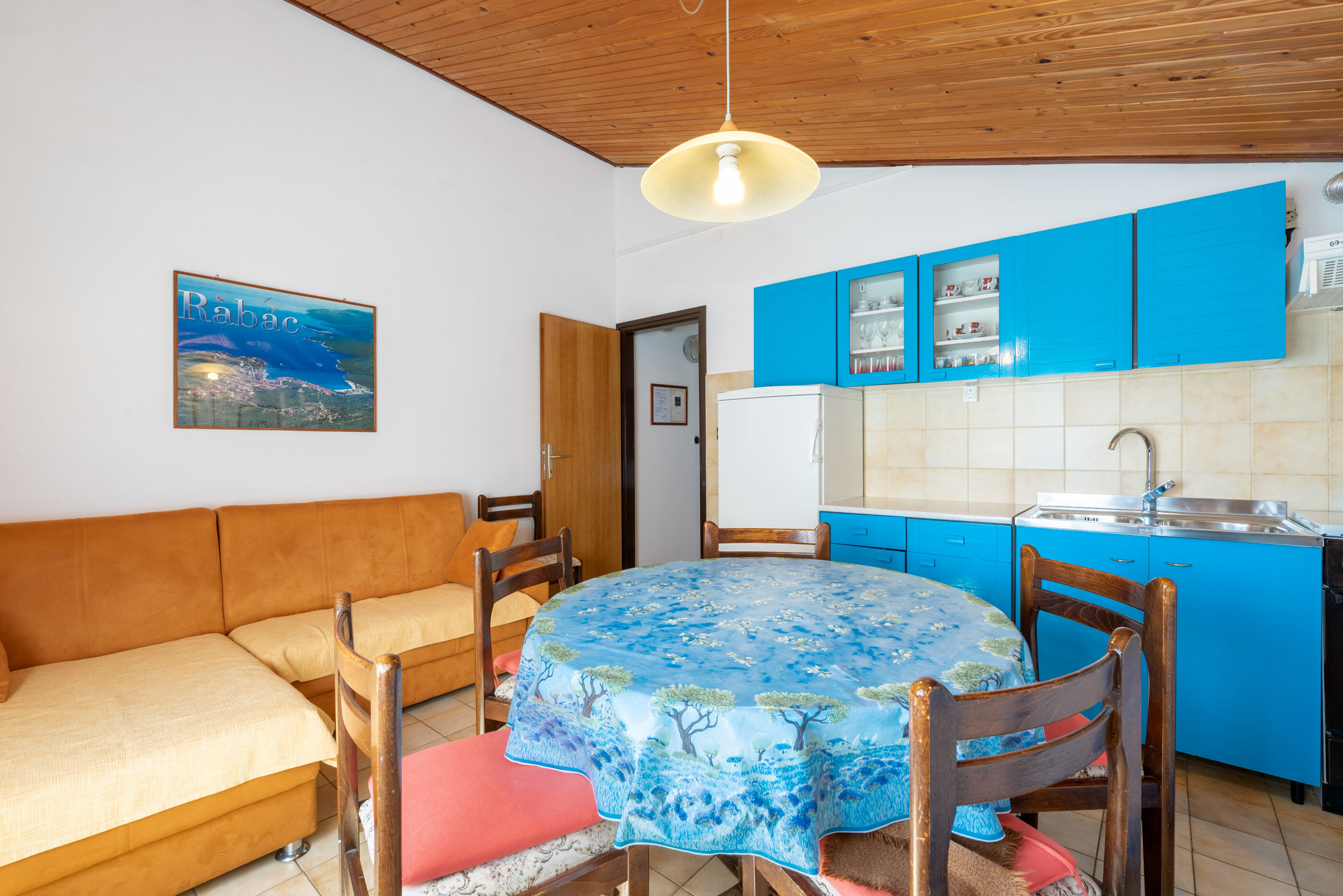 Apartments Mandica 74861-A1