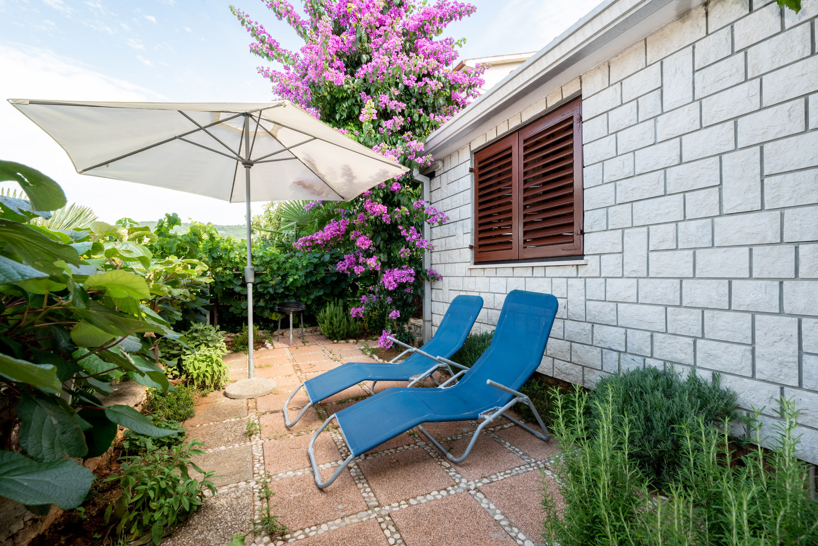 Apartments Mandica 74861-A3