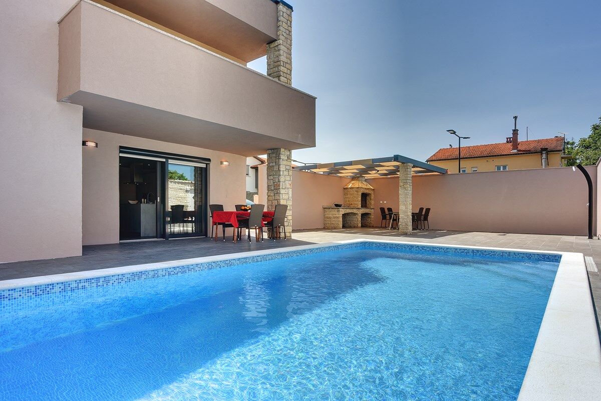 Villa Christine 74182-K1
