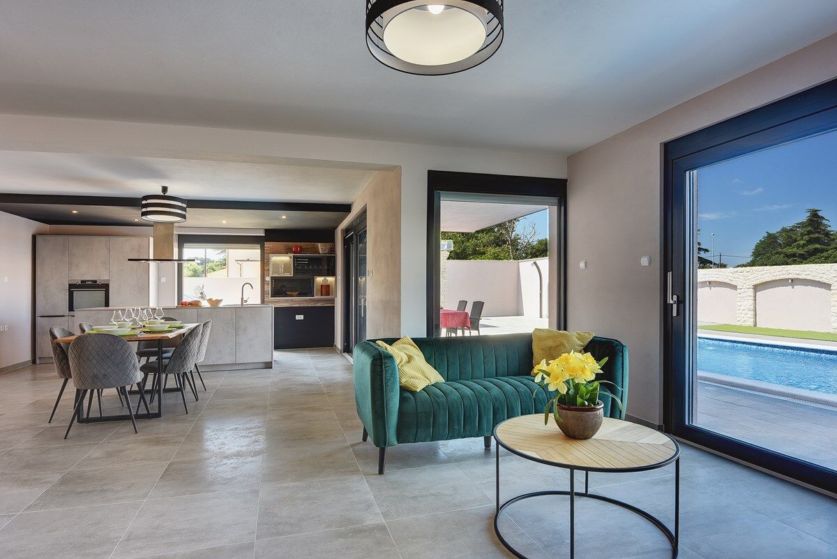 Villa Christine 74182-K1
