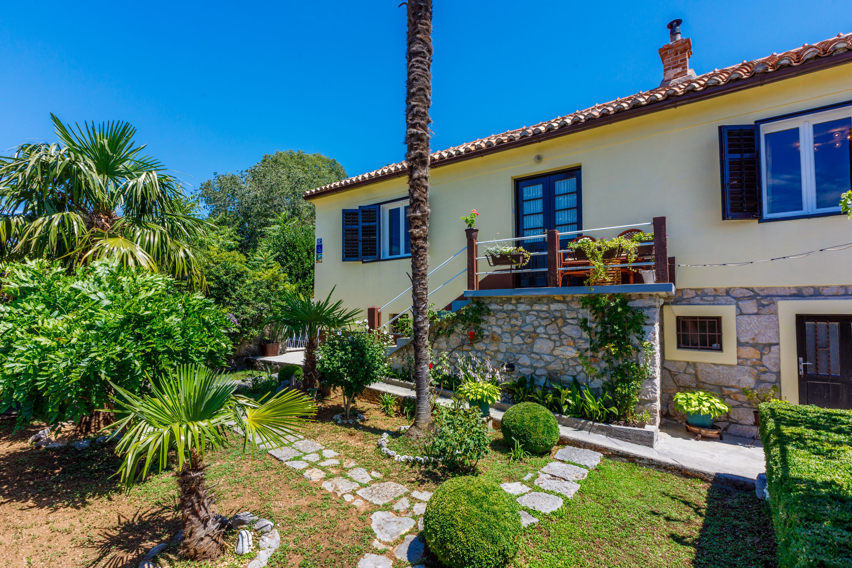 House BILJANA 62536-A1