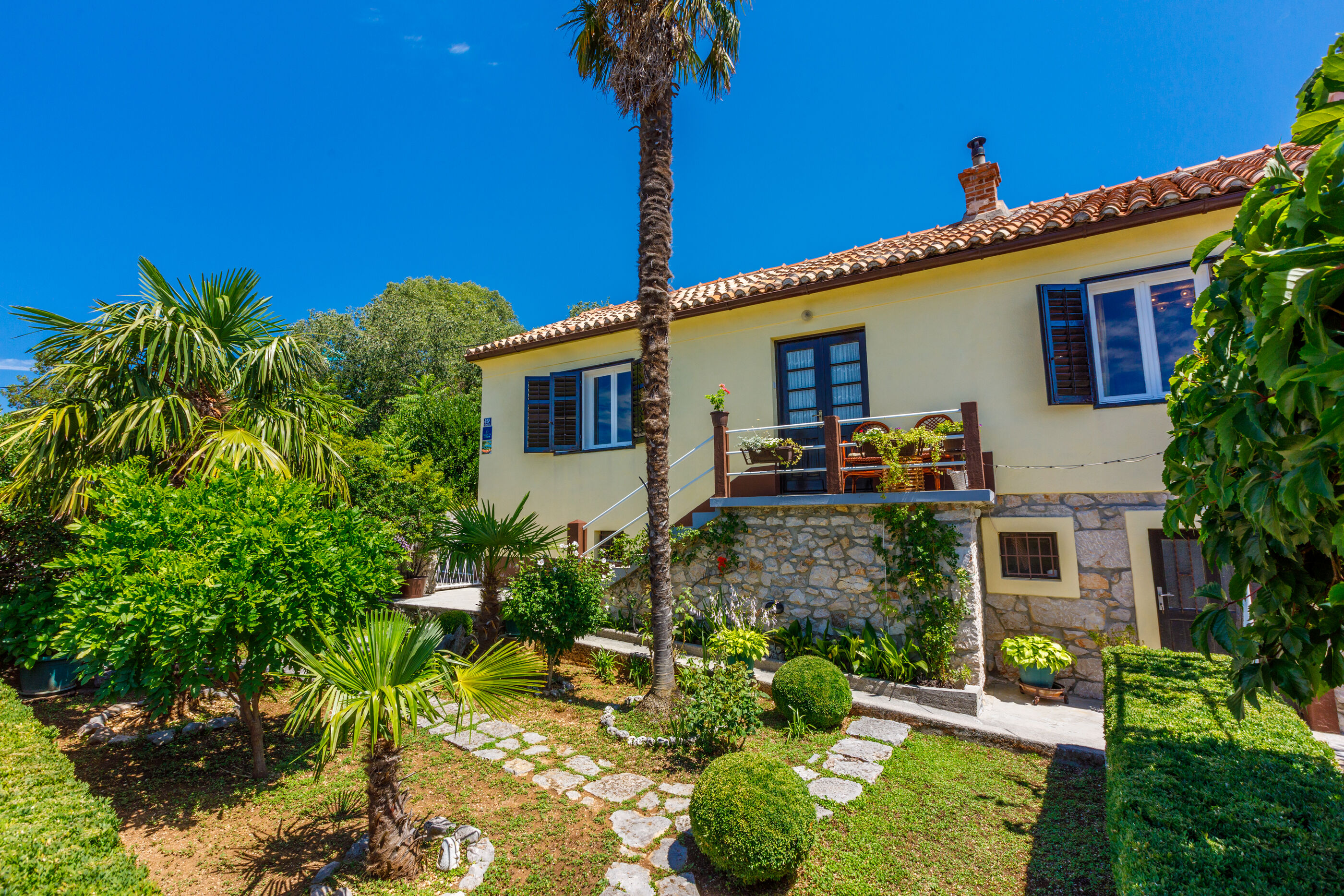 House BILJANA 62536-A1